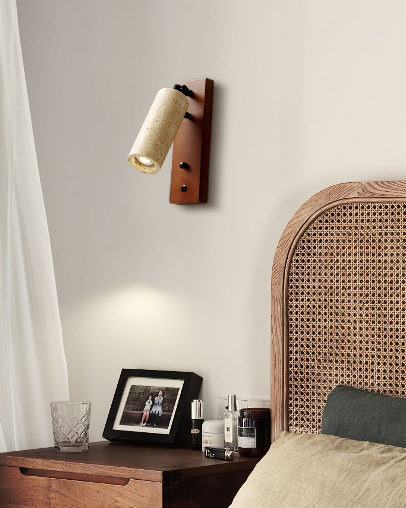 Neptune Wall Lamp Spotlight Yellow Travertine Wood