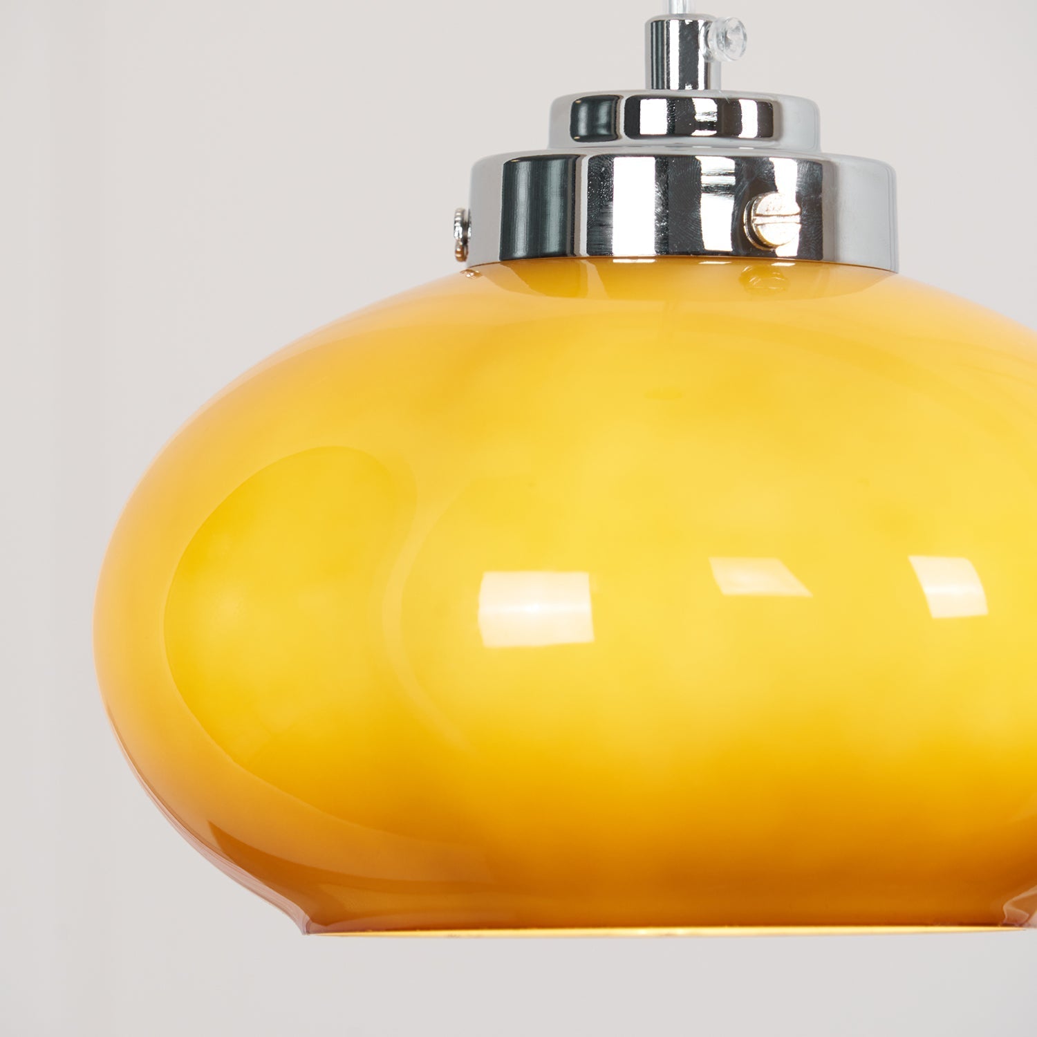 Tavira Glass Retro Pendant Light-Neutral Decor