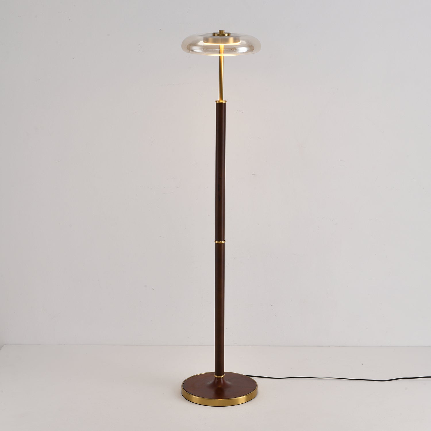 Lean Minimalist Floor Lamp-Neutral Decor
