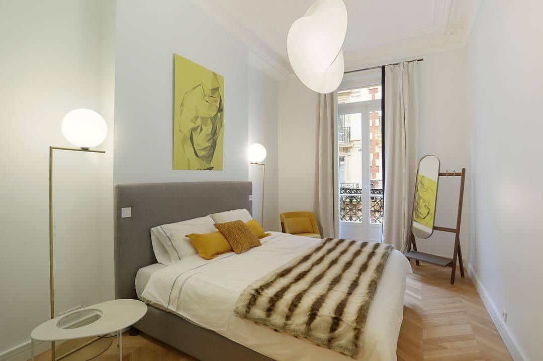 Teveno Steel Artistic Pendant Lamp-Neutral Decor