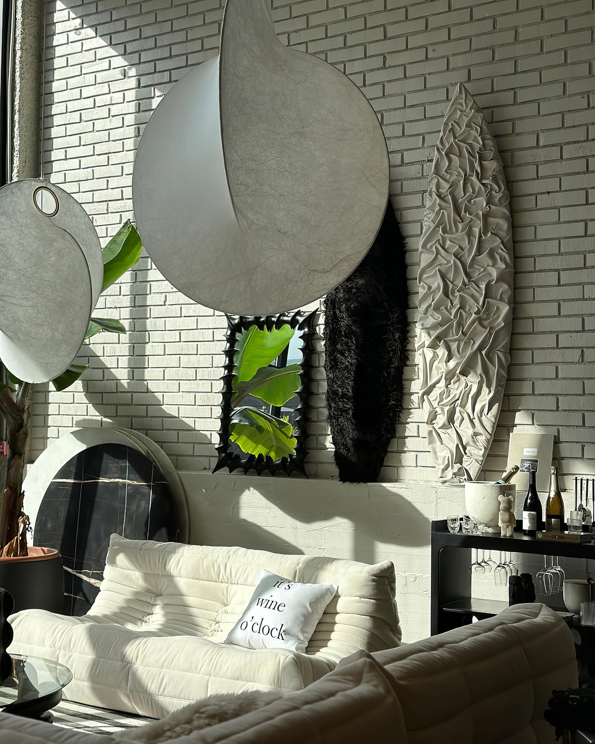 Teveno Steel Artistic Pendant Lamp-Neutral Decor