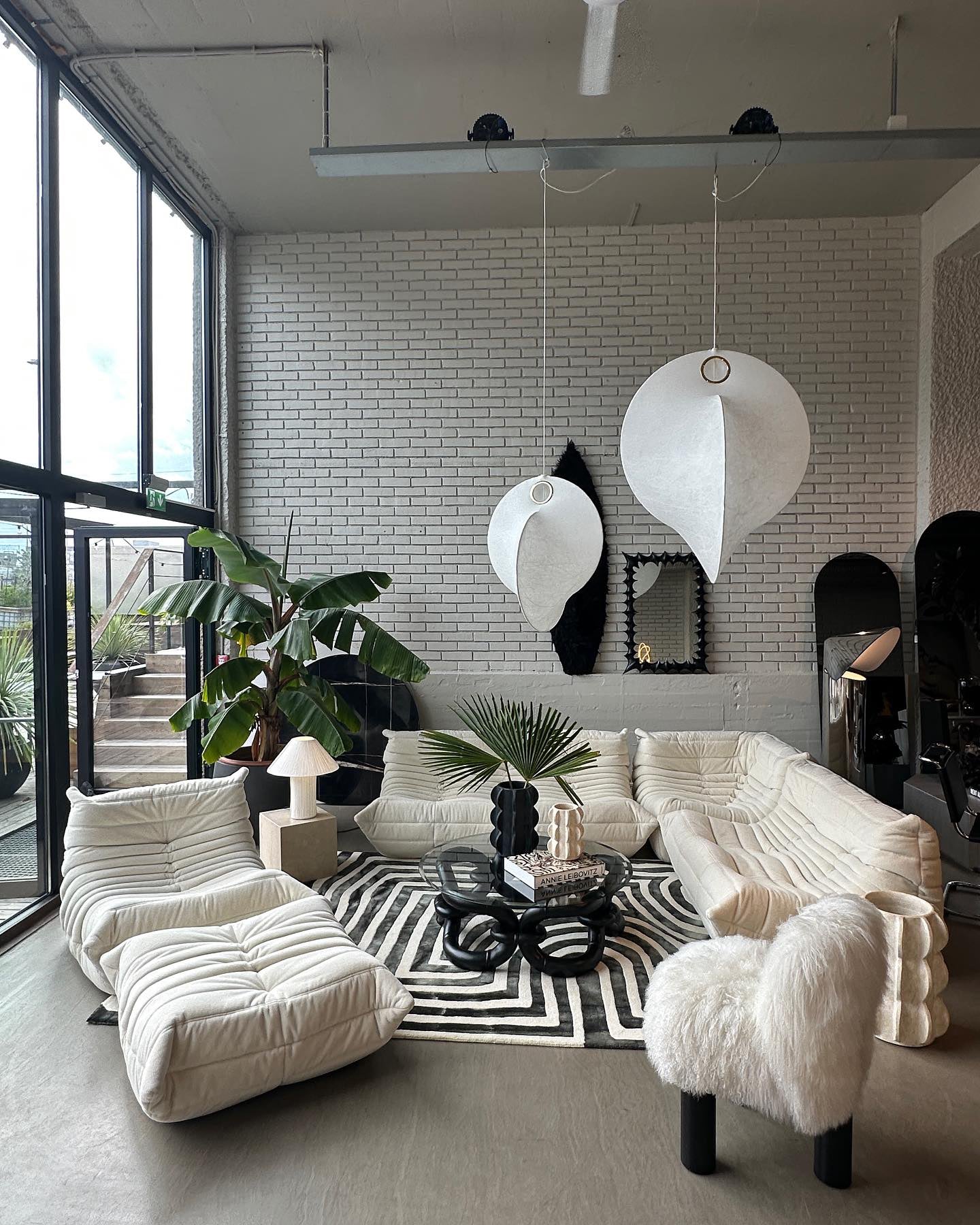 Teveno Steel Artistic Pendant Lamp-Neutral Decor
