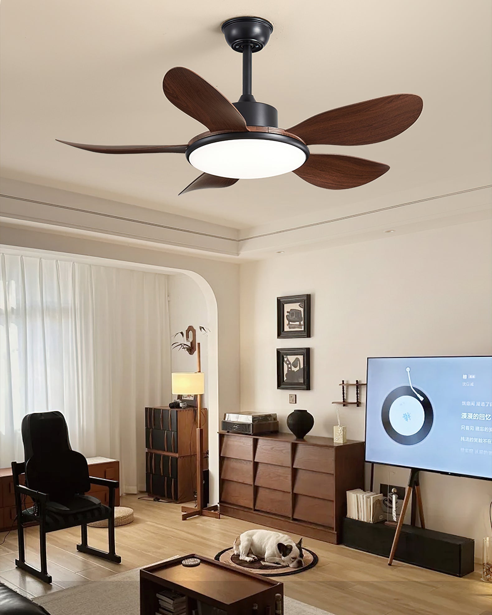 Detail shot of the ABS fan blades with a realistic wood grain texture.
