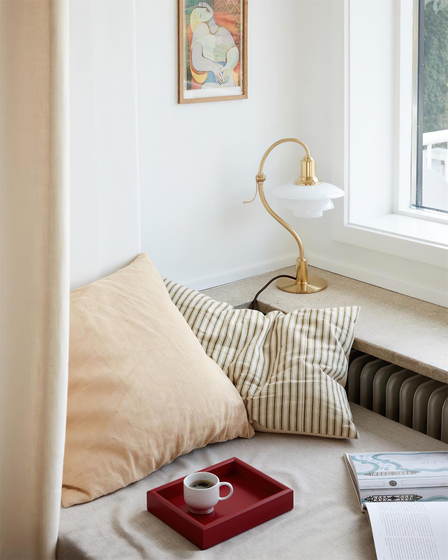 Phoebe Table Lamp