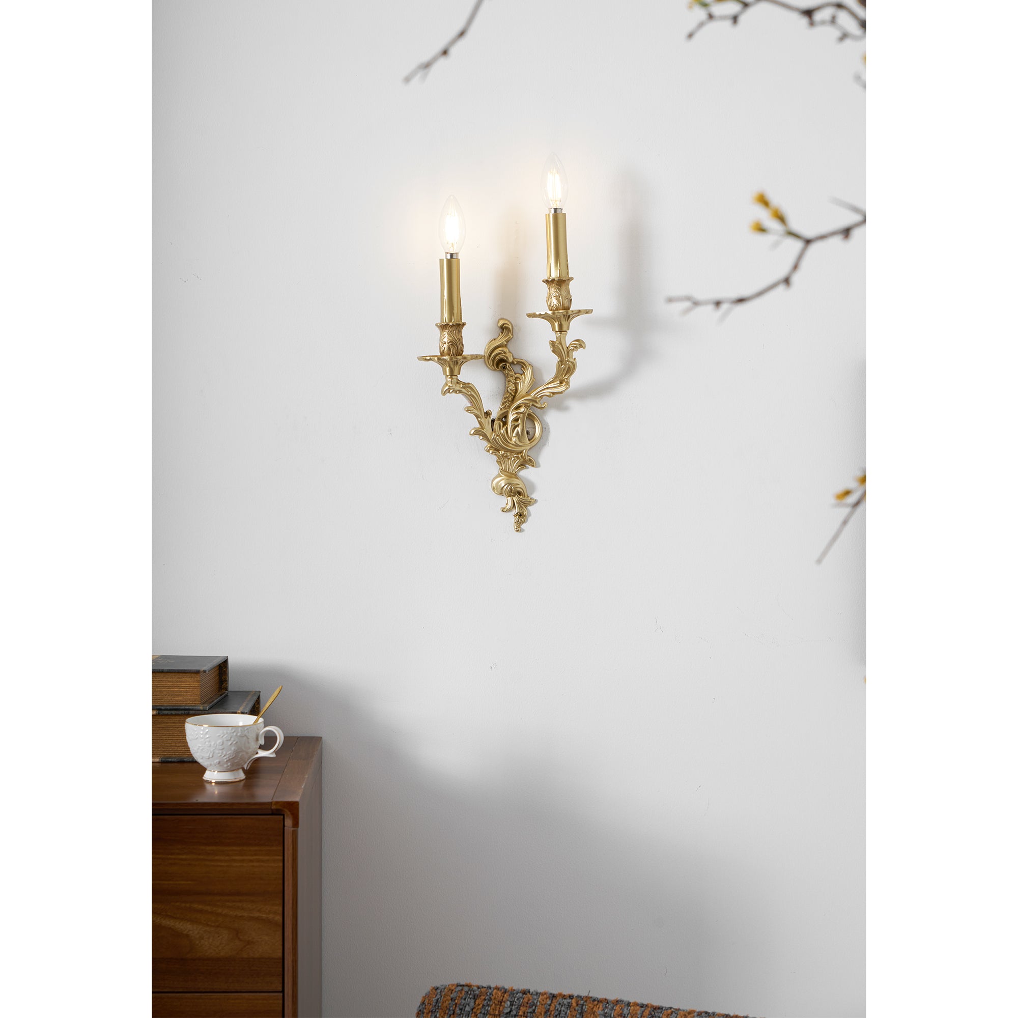 Aurelius Wall Light