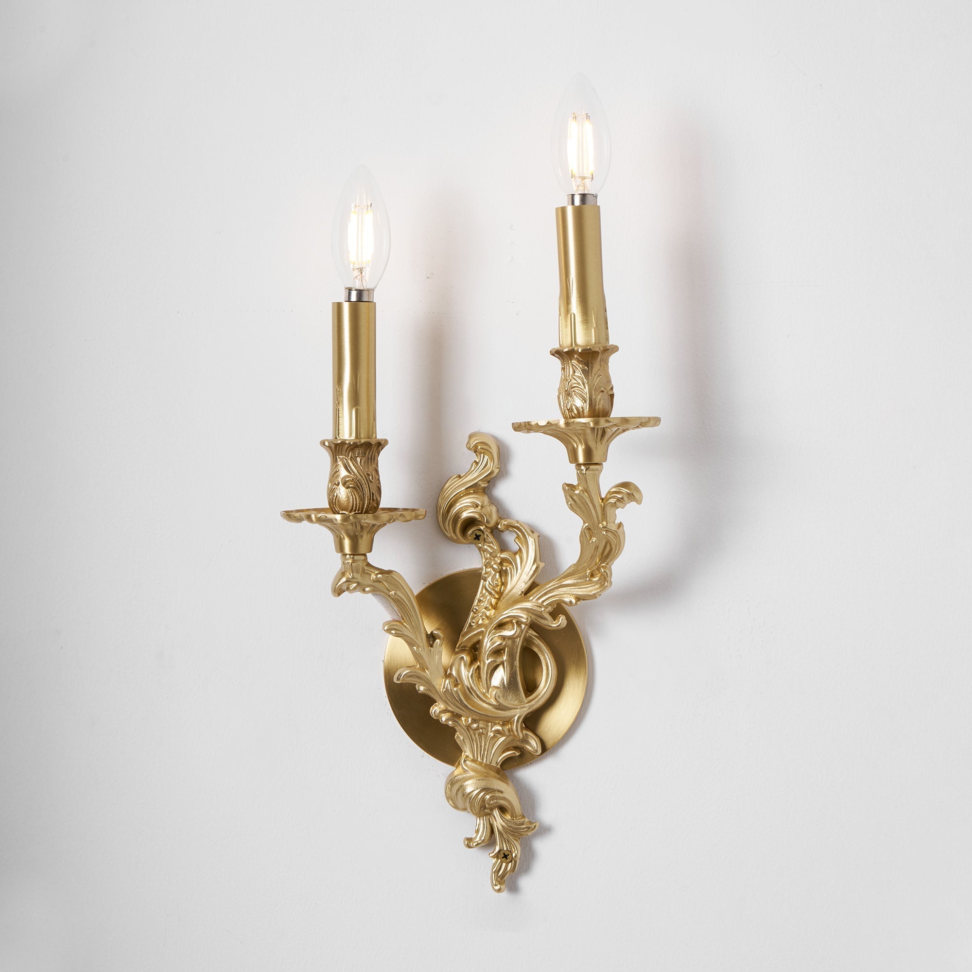 Aurelius Wall Light