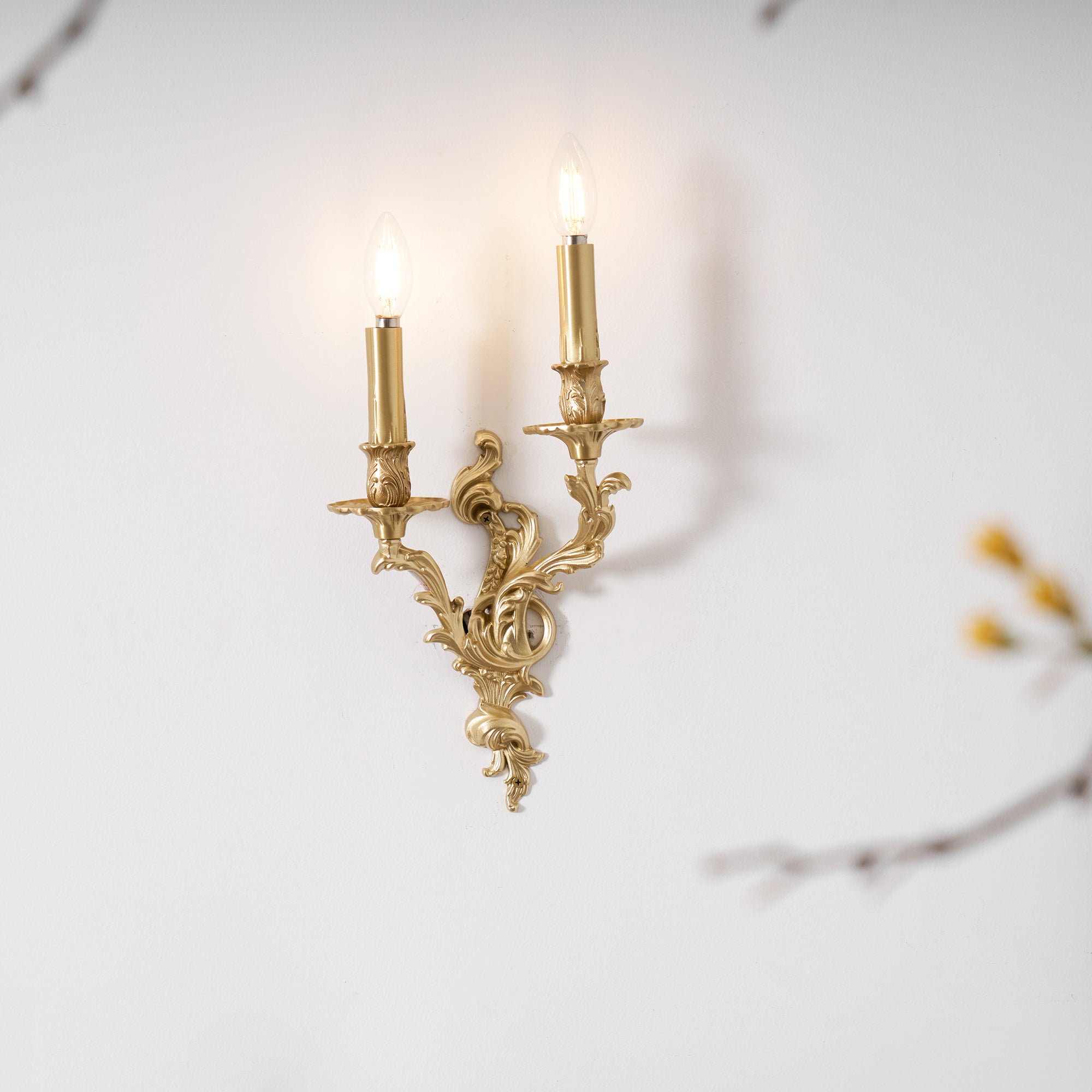 Aurelius Wall Light