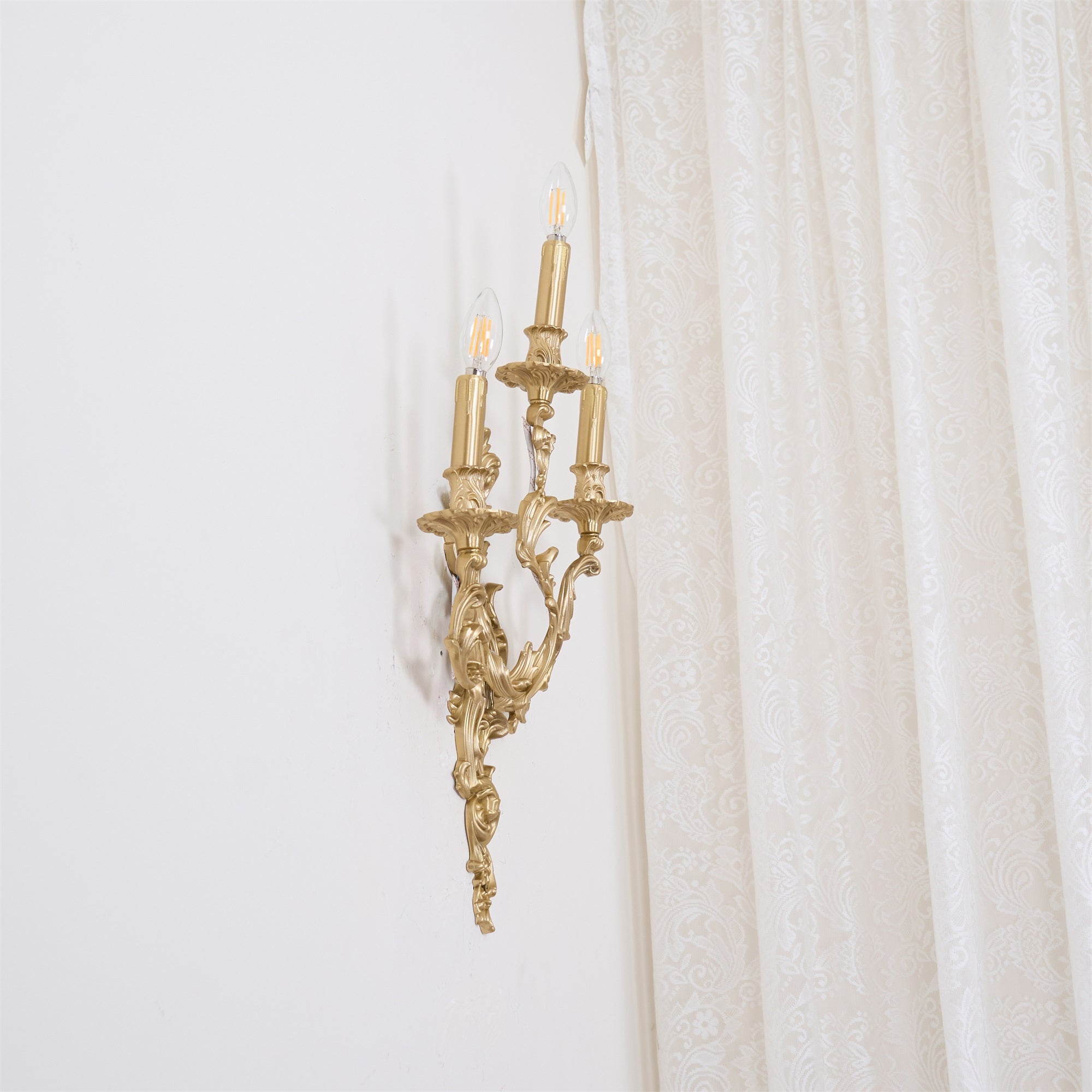 Aurelius Wall Light