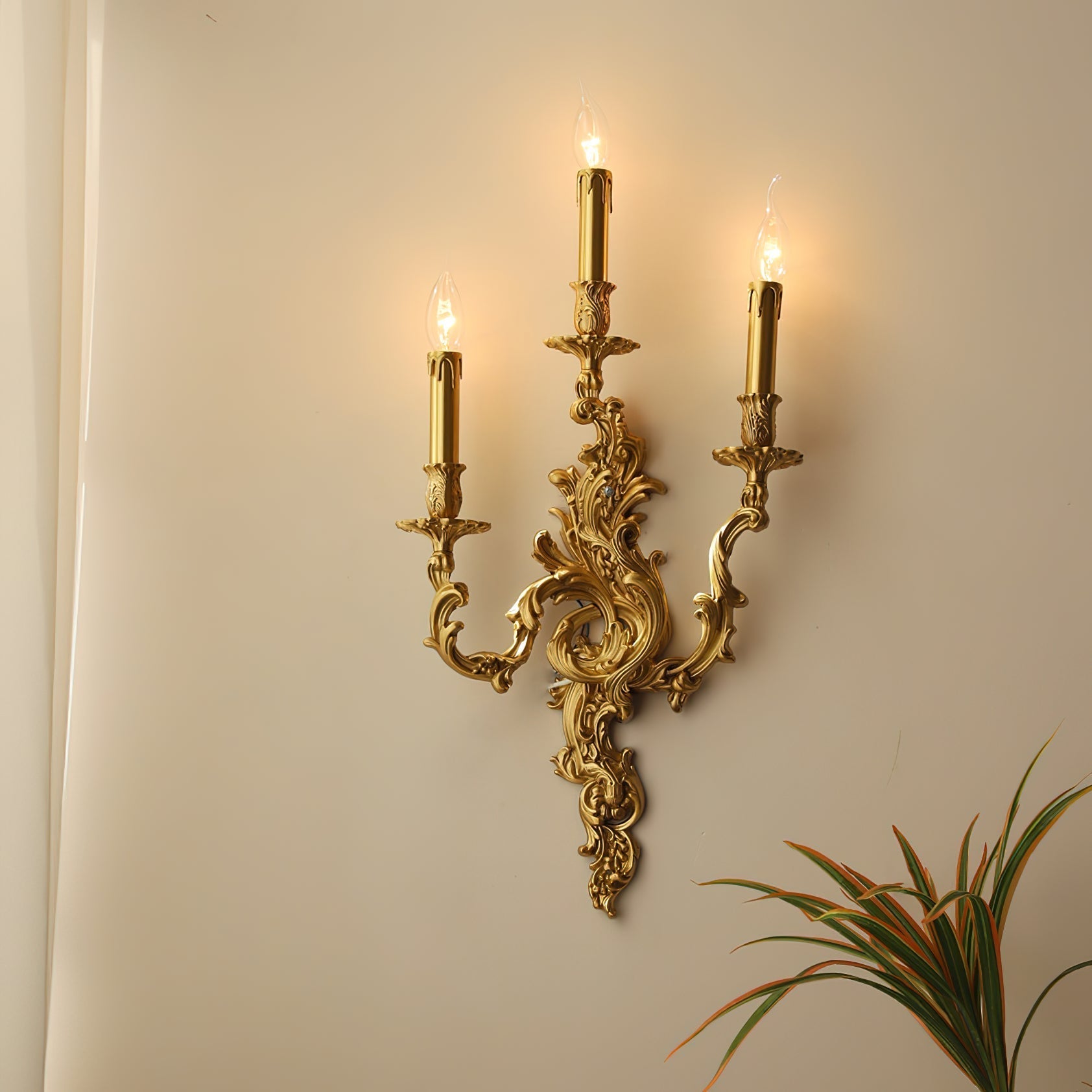 Aurelius Wall Light