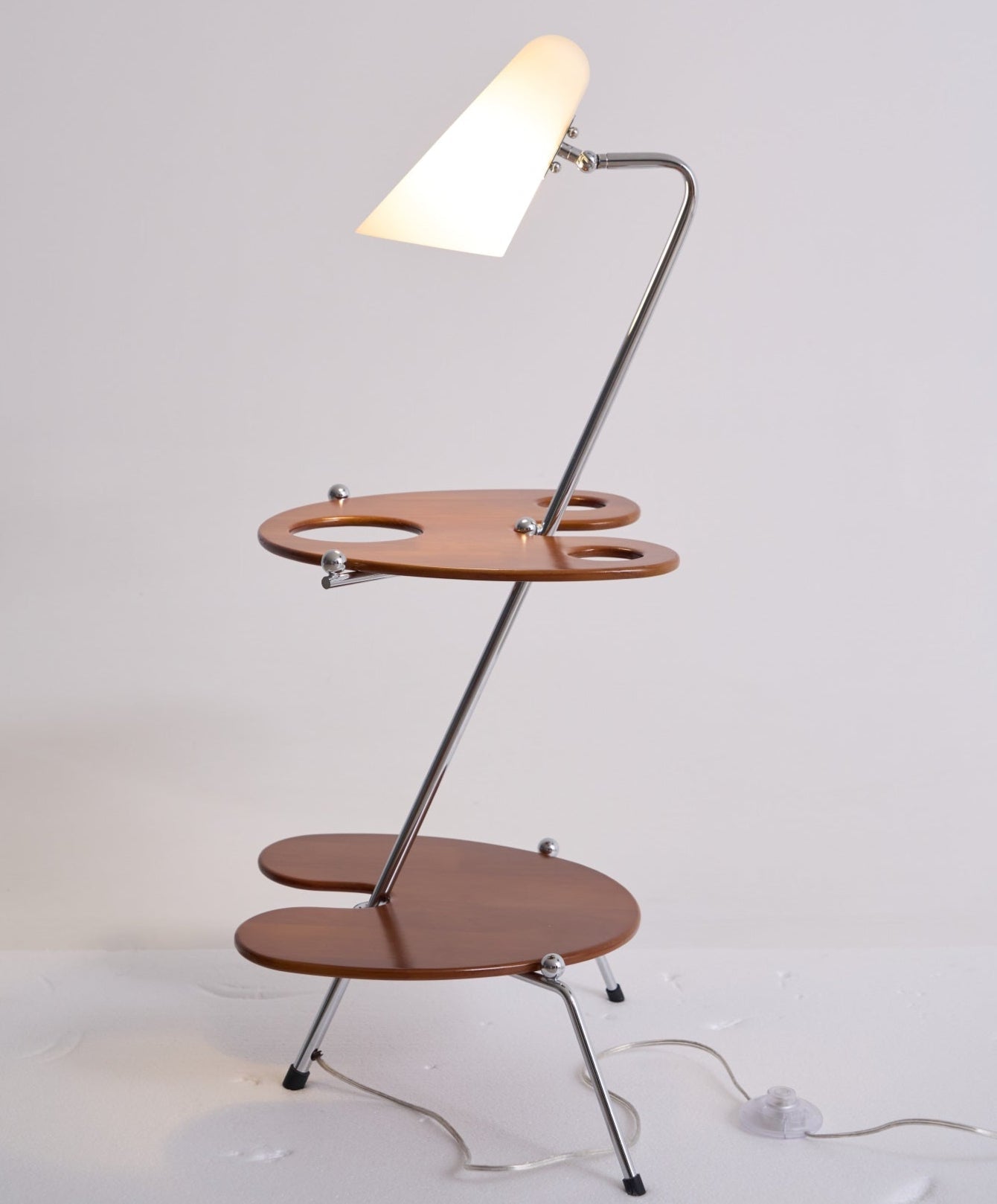 Vaughn Modern Wood Floor Lamp-Neutral Decor