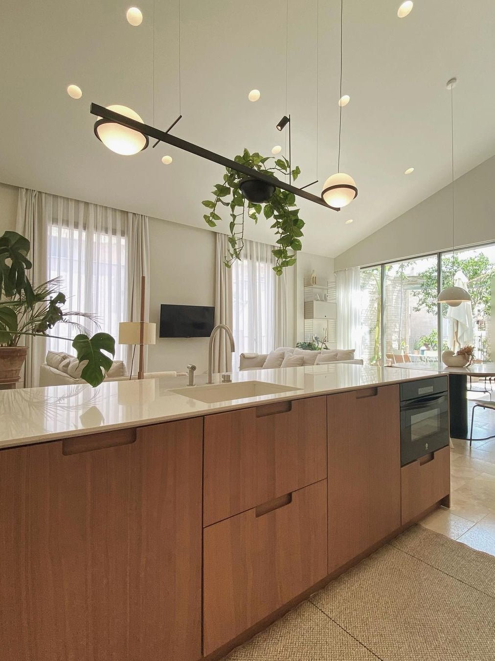Coriel Acrylic Contemporary Pendant Lamp-Neutral Decor