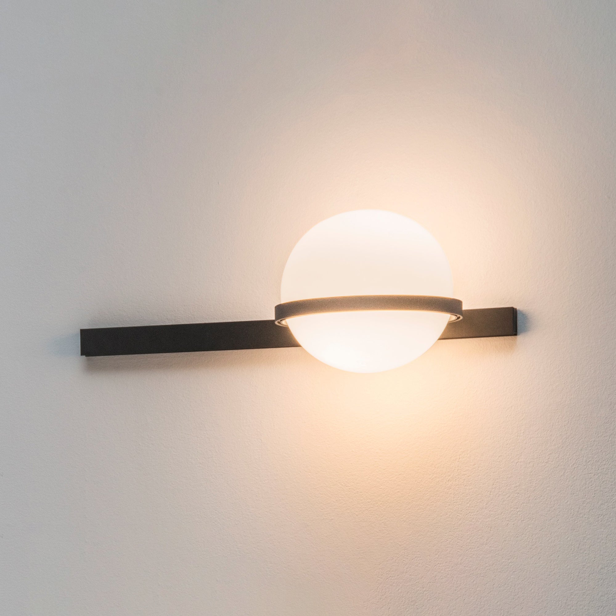 Vasila Modern Minimalist Indoor Outdoor Wall Light-Neutral Decor