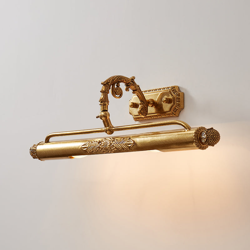 Full view of the small size Pania Brass Wall Lamp.