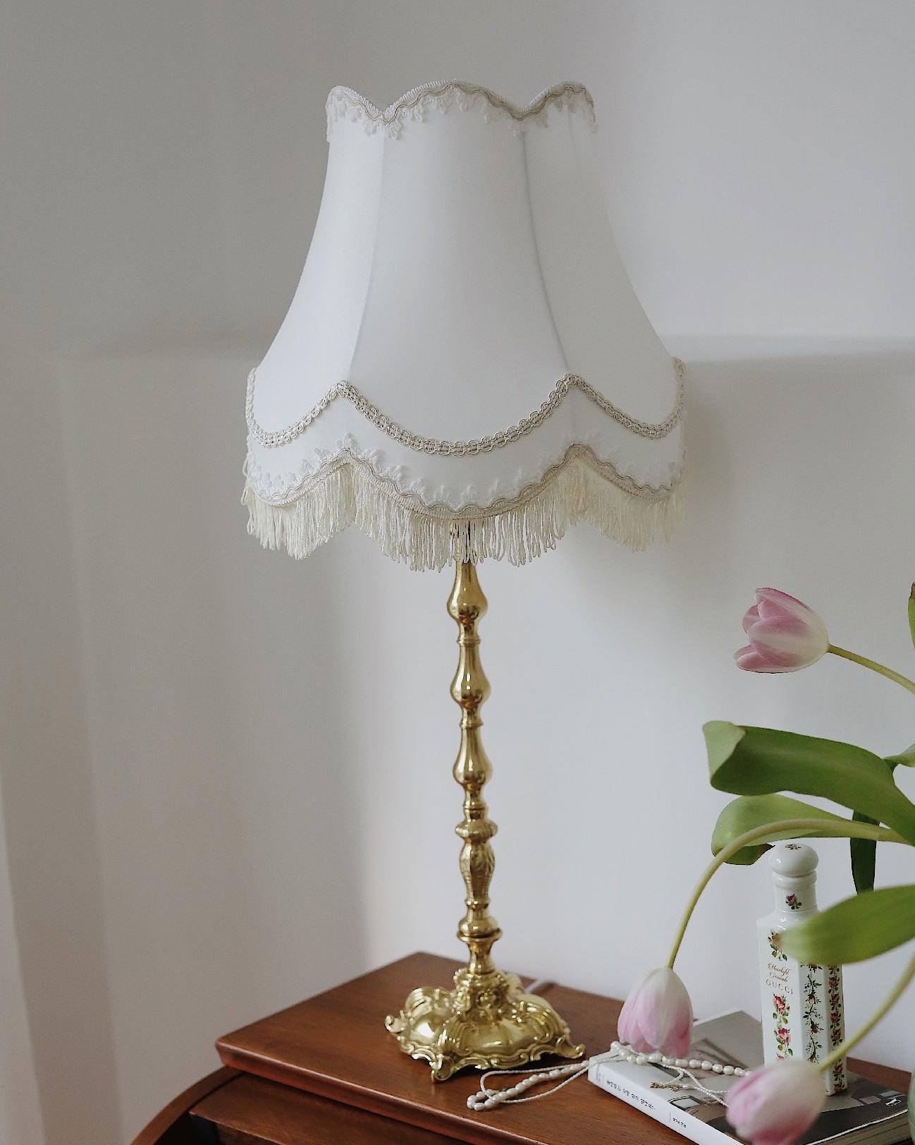 Octavia Vintage Table Lamp-Neutral Decor