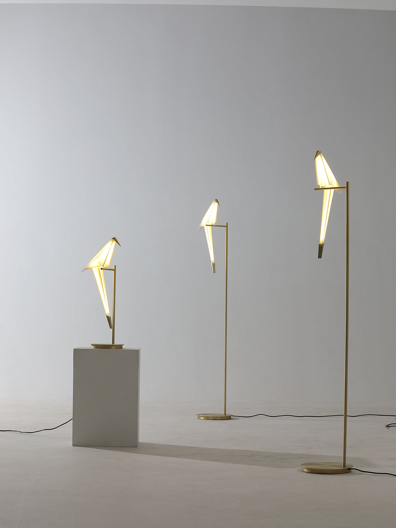 Kaelora Contemporary Table Lamp-Neutral Decor