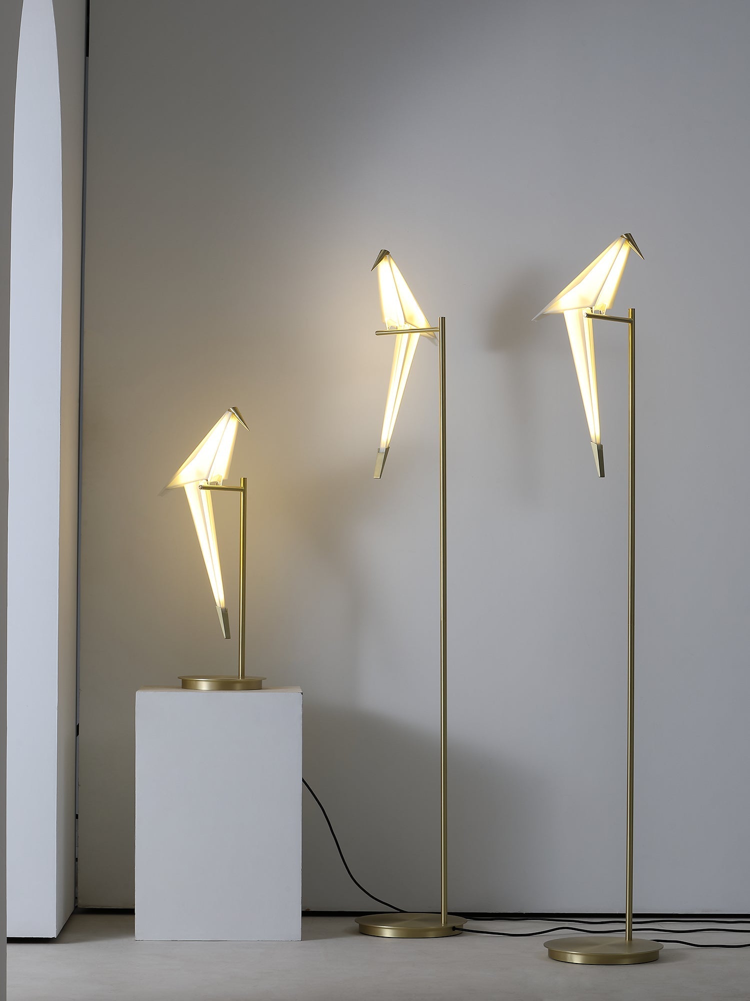 Kaelora Contemporary Table Lamp-Neutral Decor