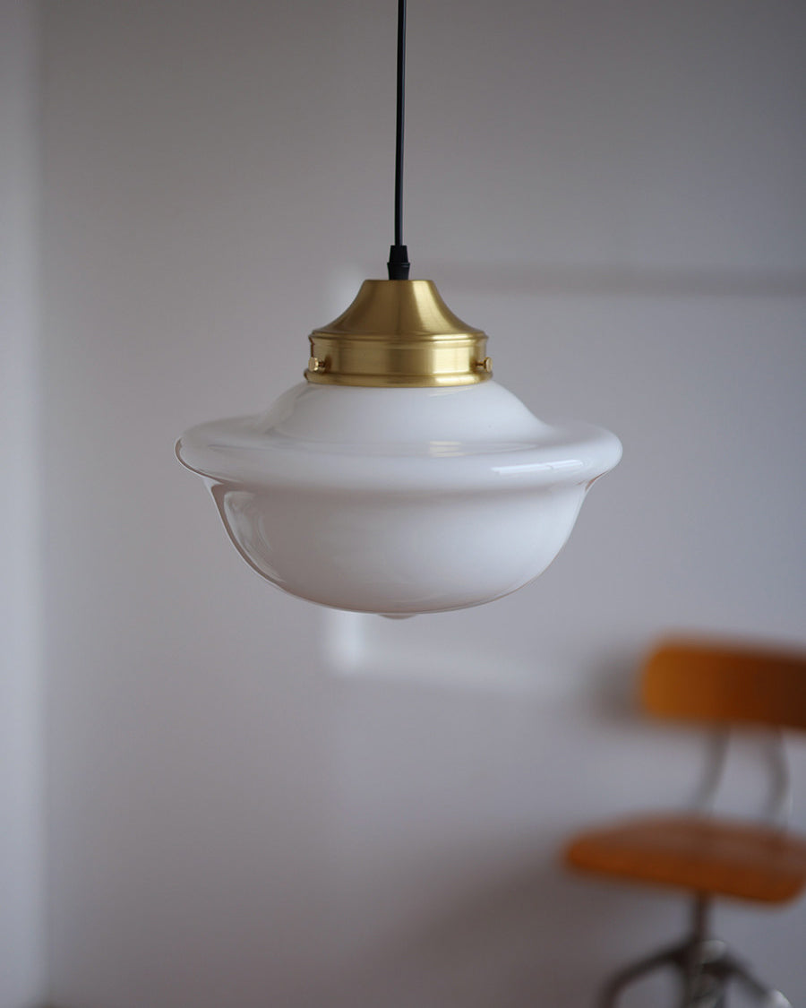 Diagram showing the dimensions of the Pathson Pendant Light.