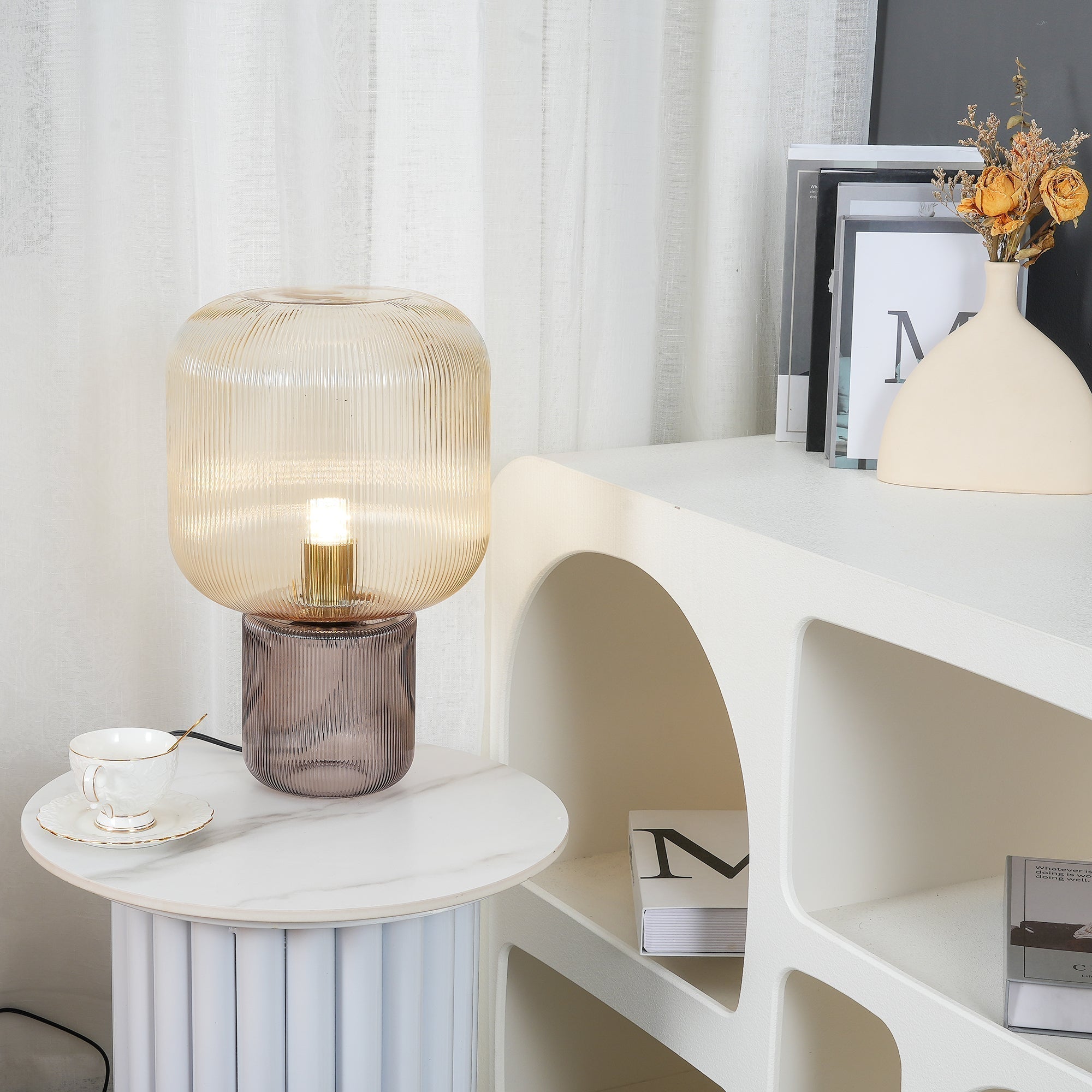 Stalute Table Lamp