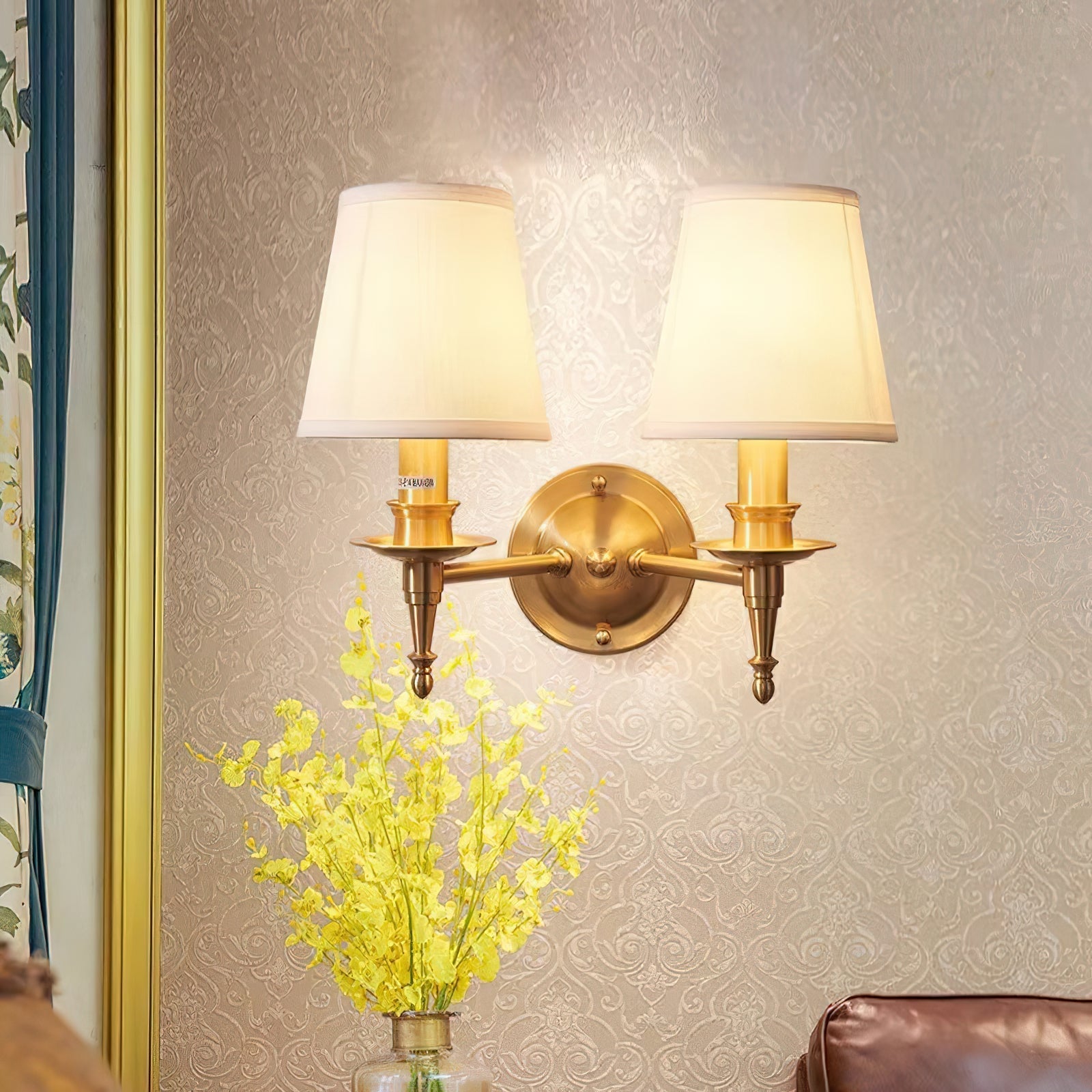 Ilthean Wall Lamp