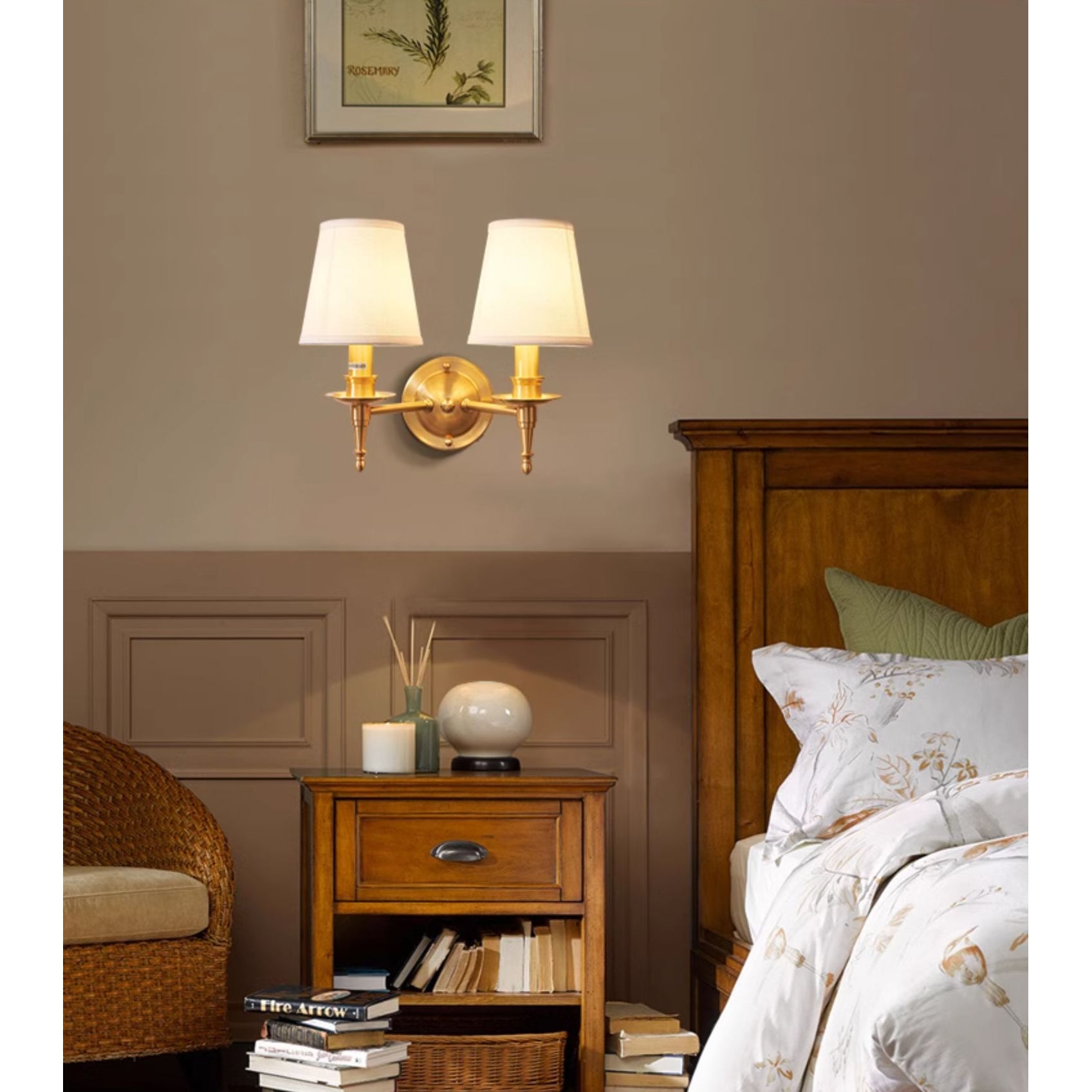 Ilthean Wall Lamp