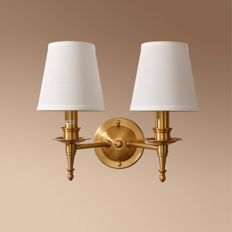 Ilthean Wall Lamp