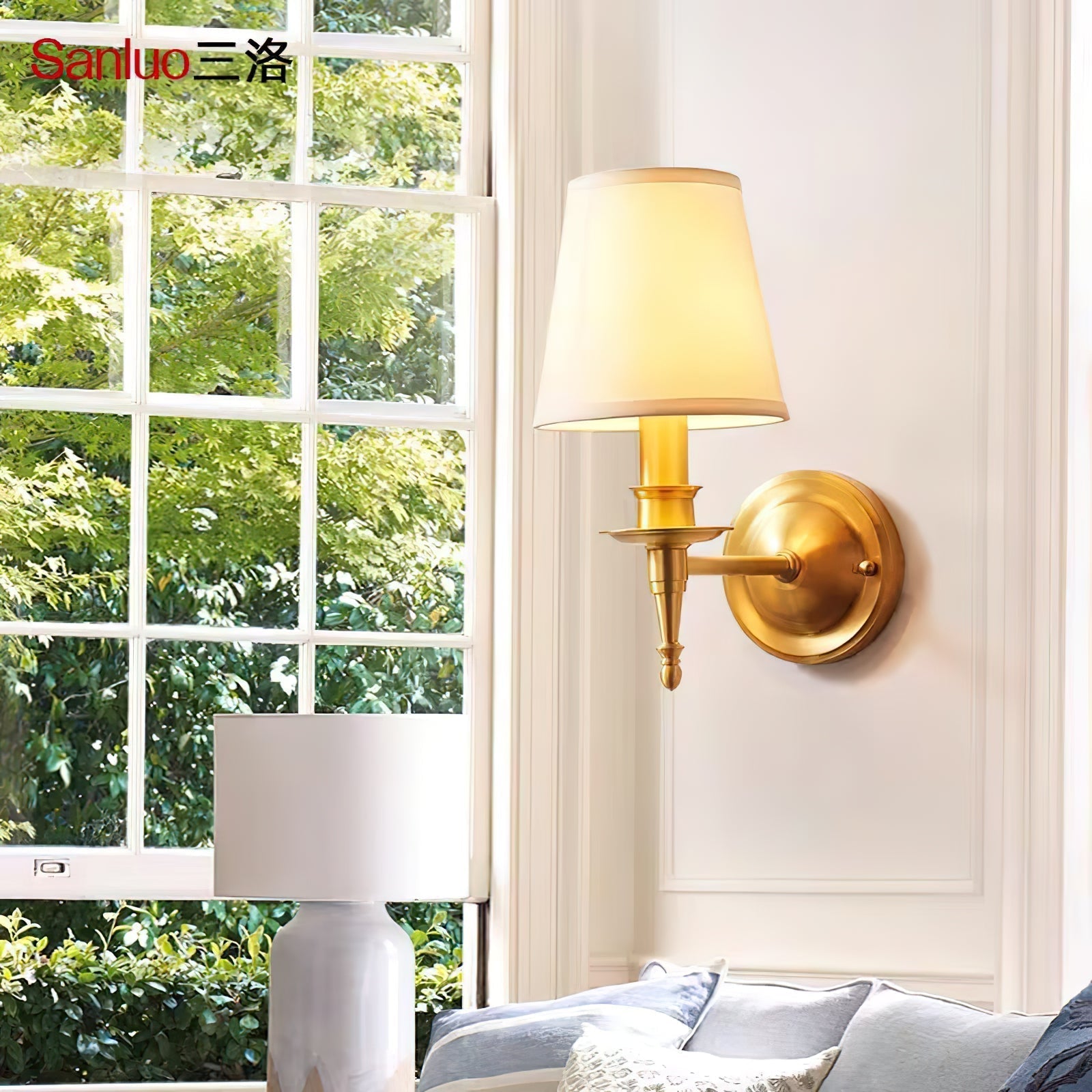 Ilthean Wall Lamp