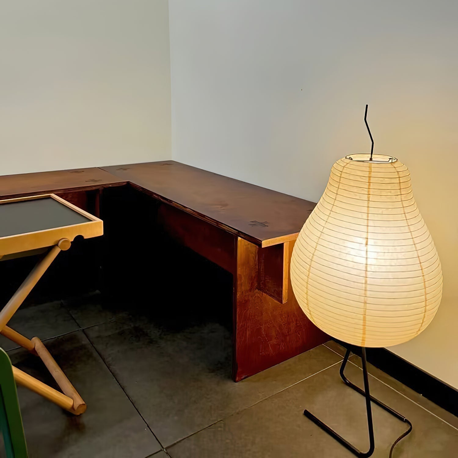 Willow Floor Lamp