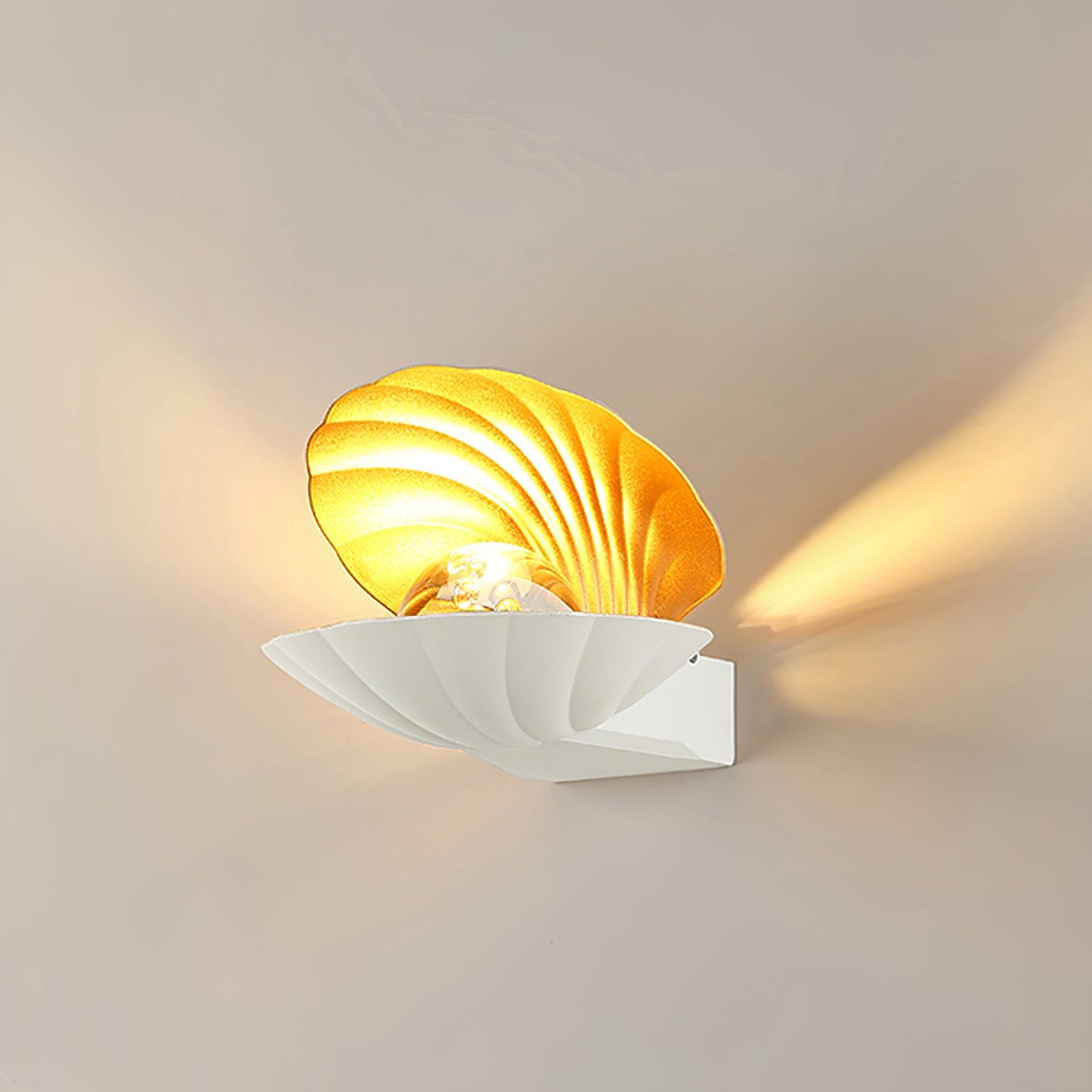 Lustra Wall Lamp Pearl Clam-Neutral Decor