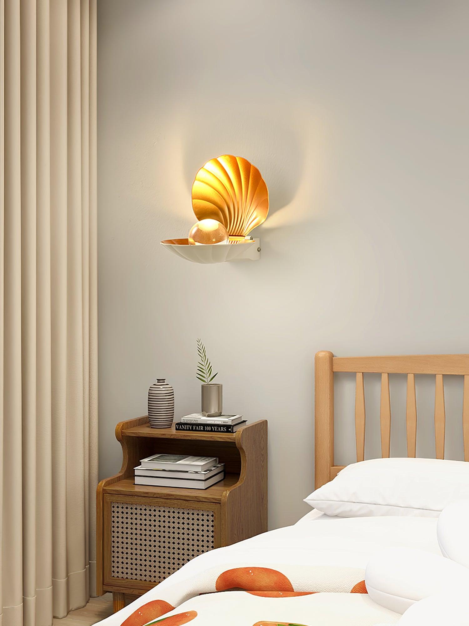 Lustra Wall Lamp Pearl Clam-Neutral Decor