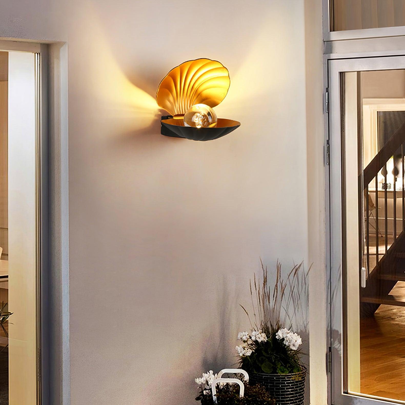 Lustra Wall Lamp Pearl Clam-Neutral Decor