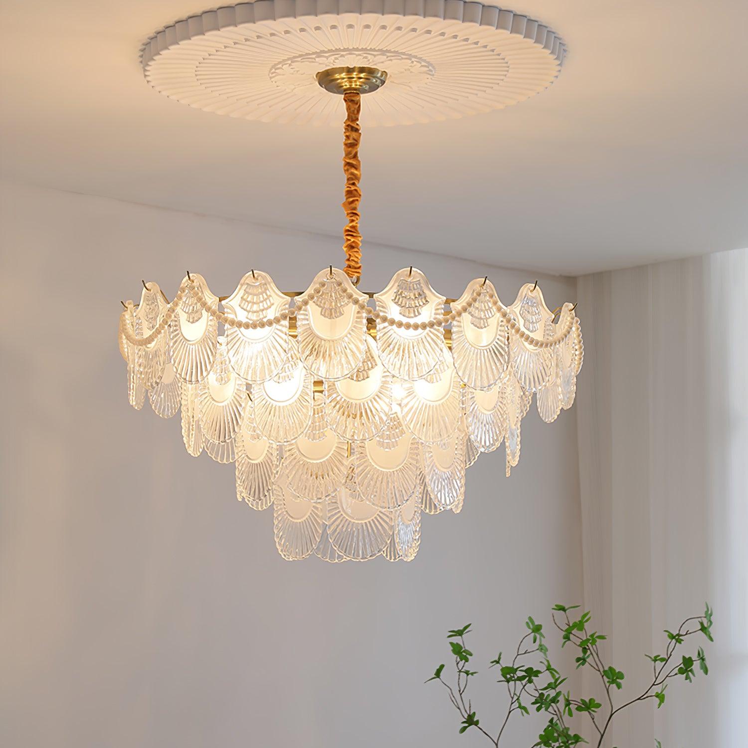 Lustra Chandelier Pearl Glass Shell-Neutral Decor