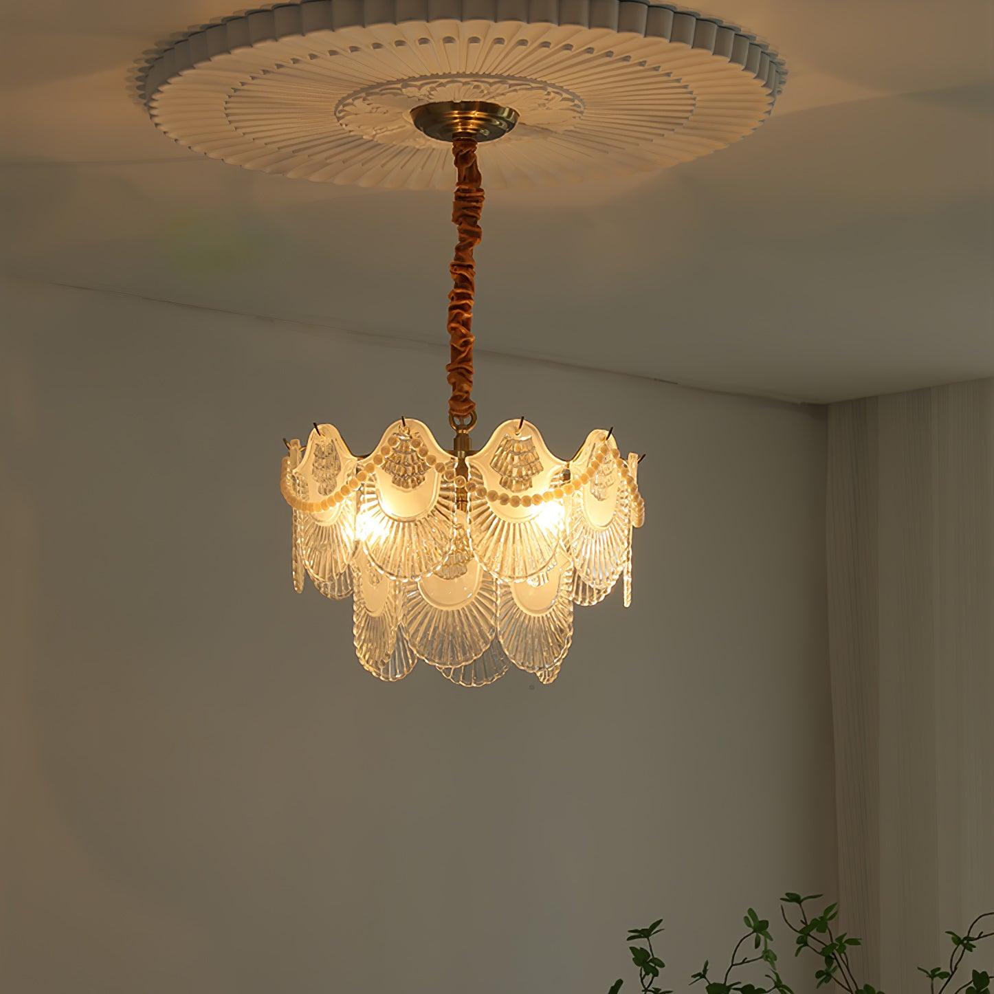 Lustra Chandelier Pearl Glass Shell-Neutral Decor
