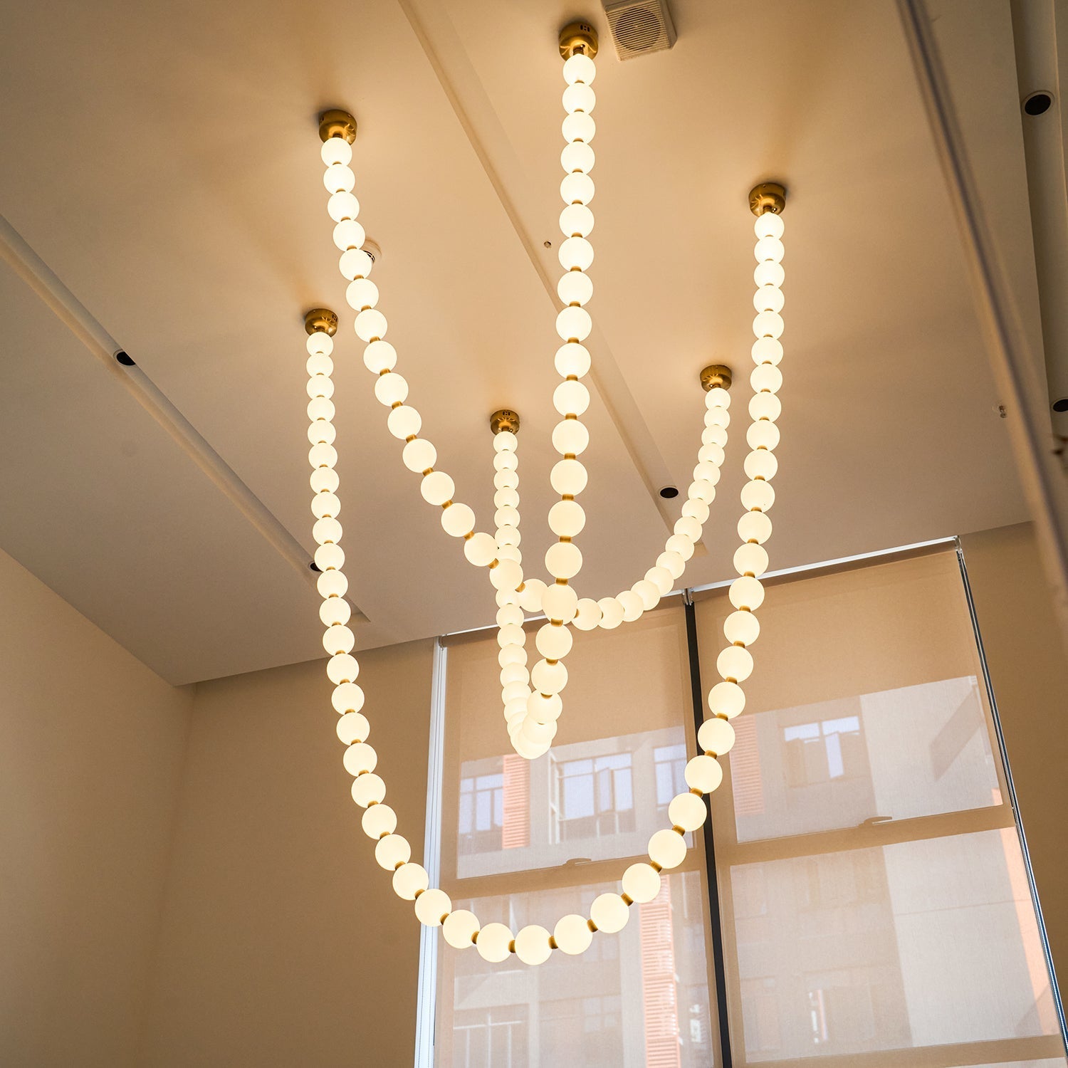 Kanell Brass Sputnik Chandelier-Neutral Decor