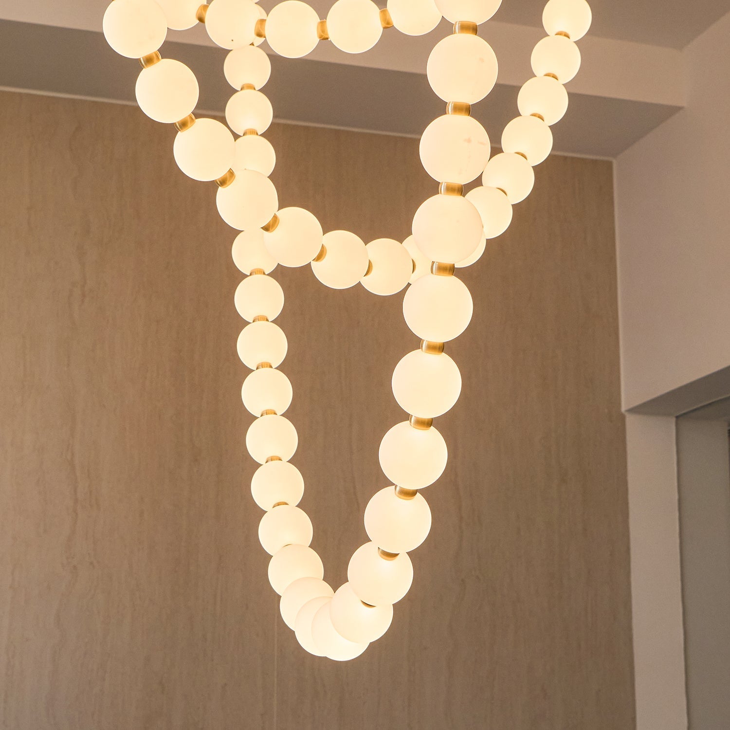 Kanell Brass Sputnik Chandelier-Neutral Decor