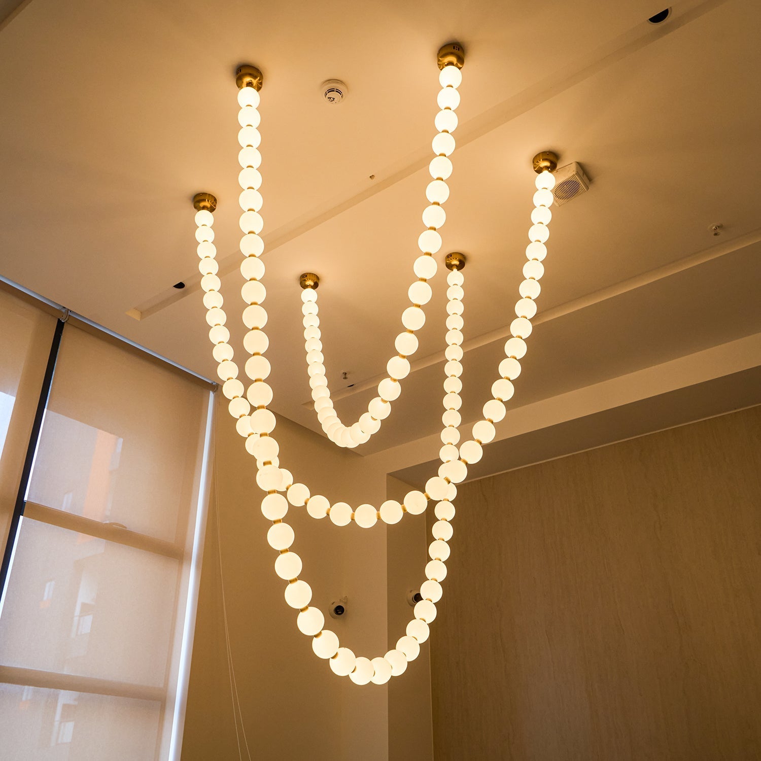 Kanell Brass Sputnik Chandelier-Neutral Decor