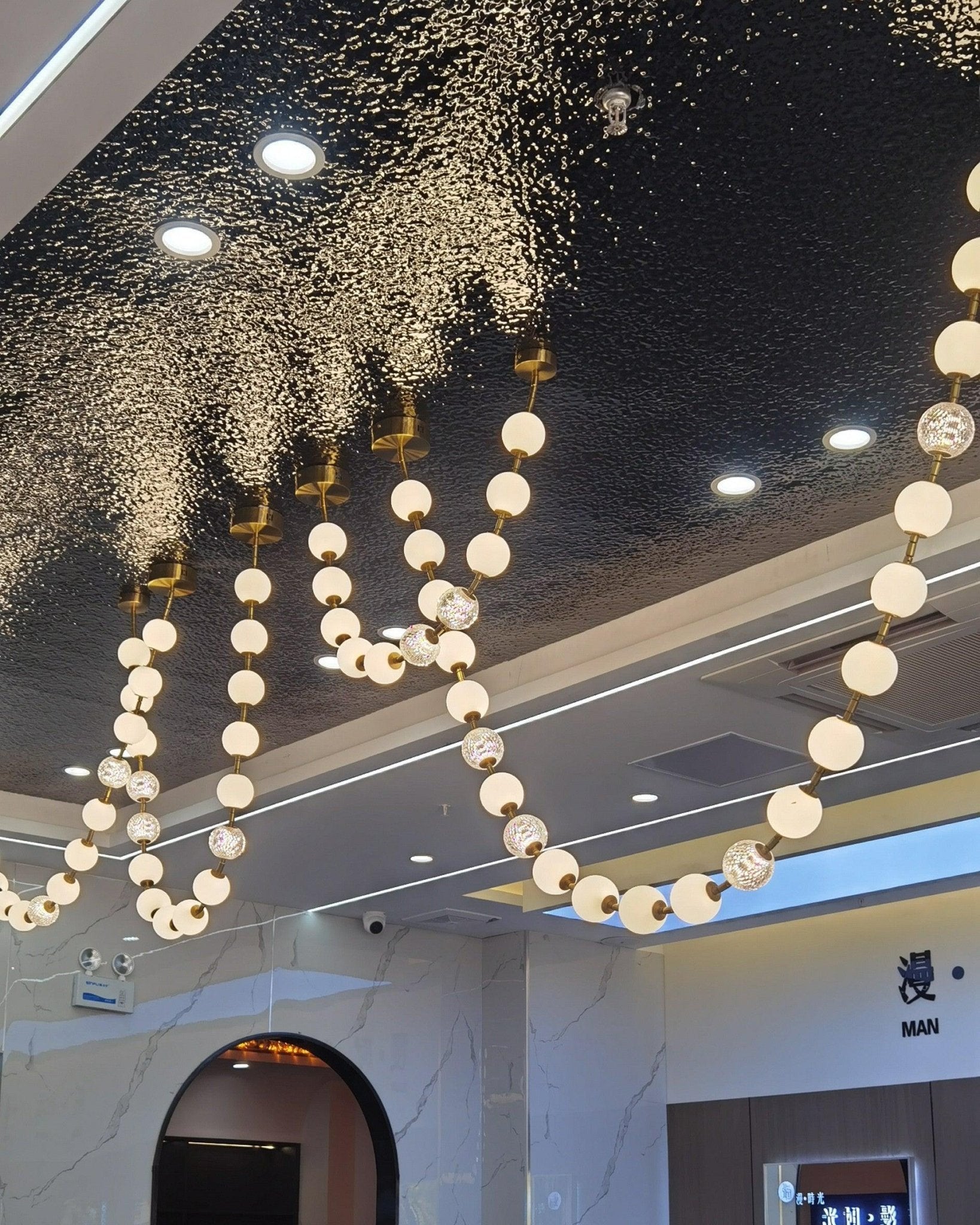Kanell Brass Sputnik Chandelier-Neutral Decor