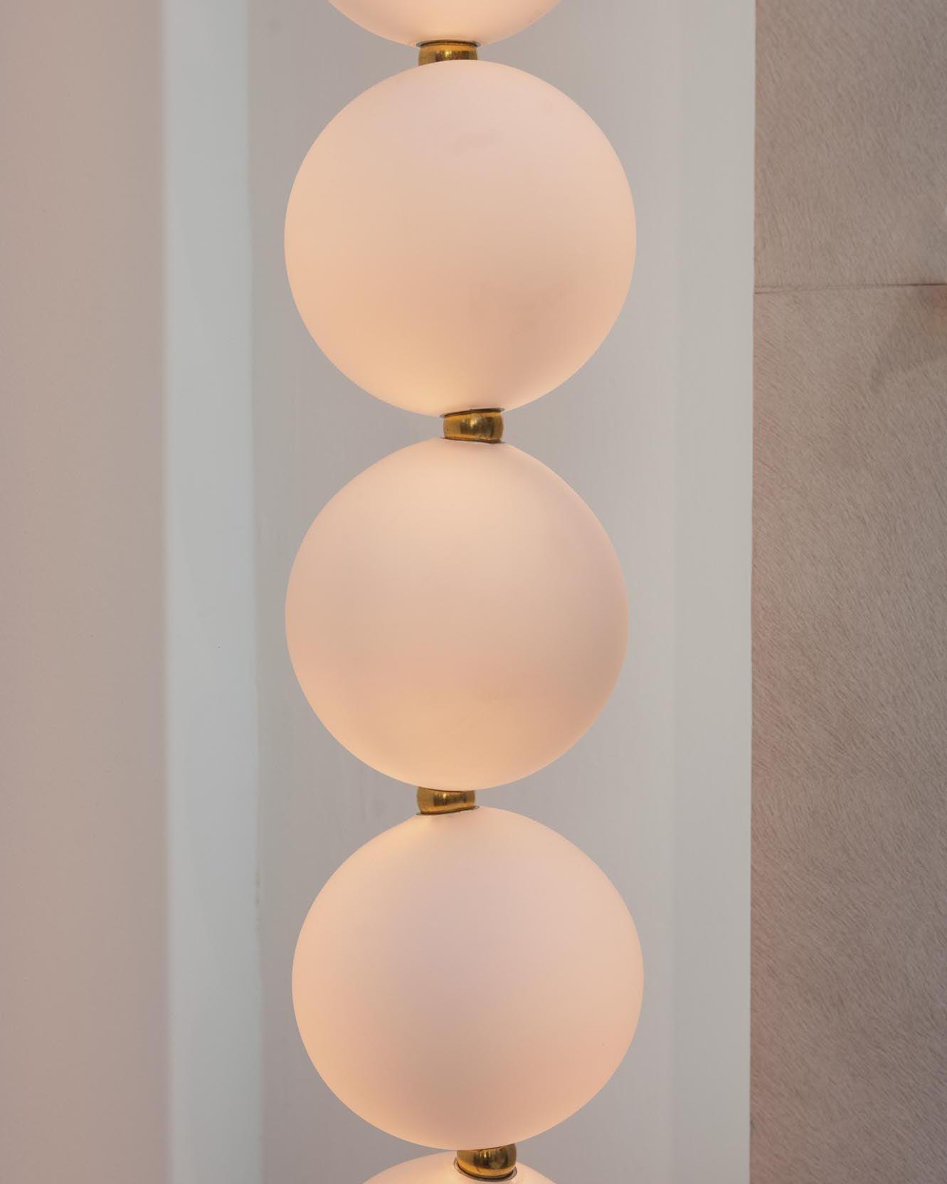 Kanell Brass Sputnik Chandelier-Neutral Decor