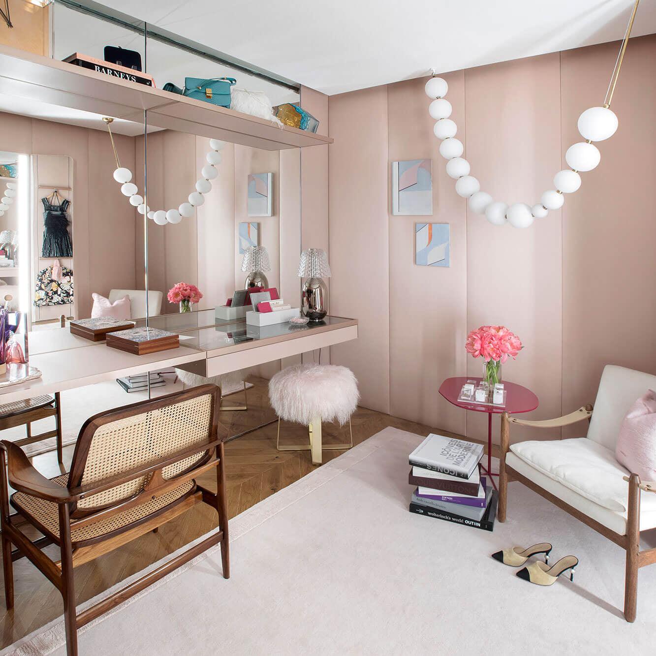 Kanell Brass Sputnik Chandelier-Neutral Decor