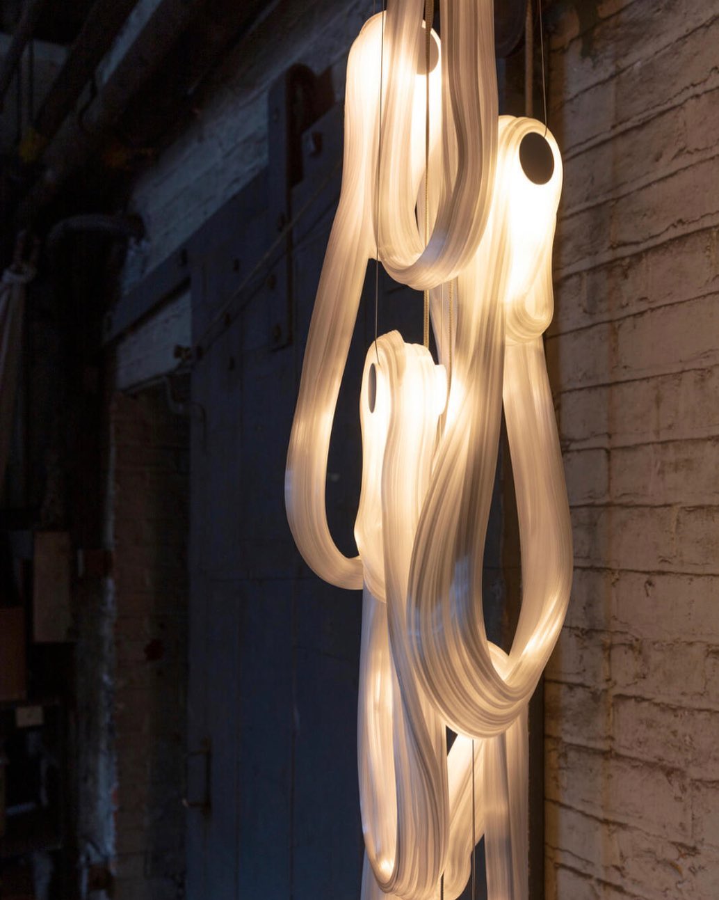 Pearlescent Filament Chandelier-Neutral Decor