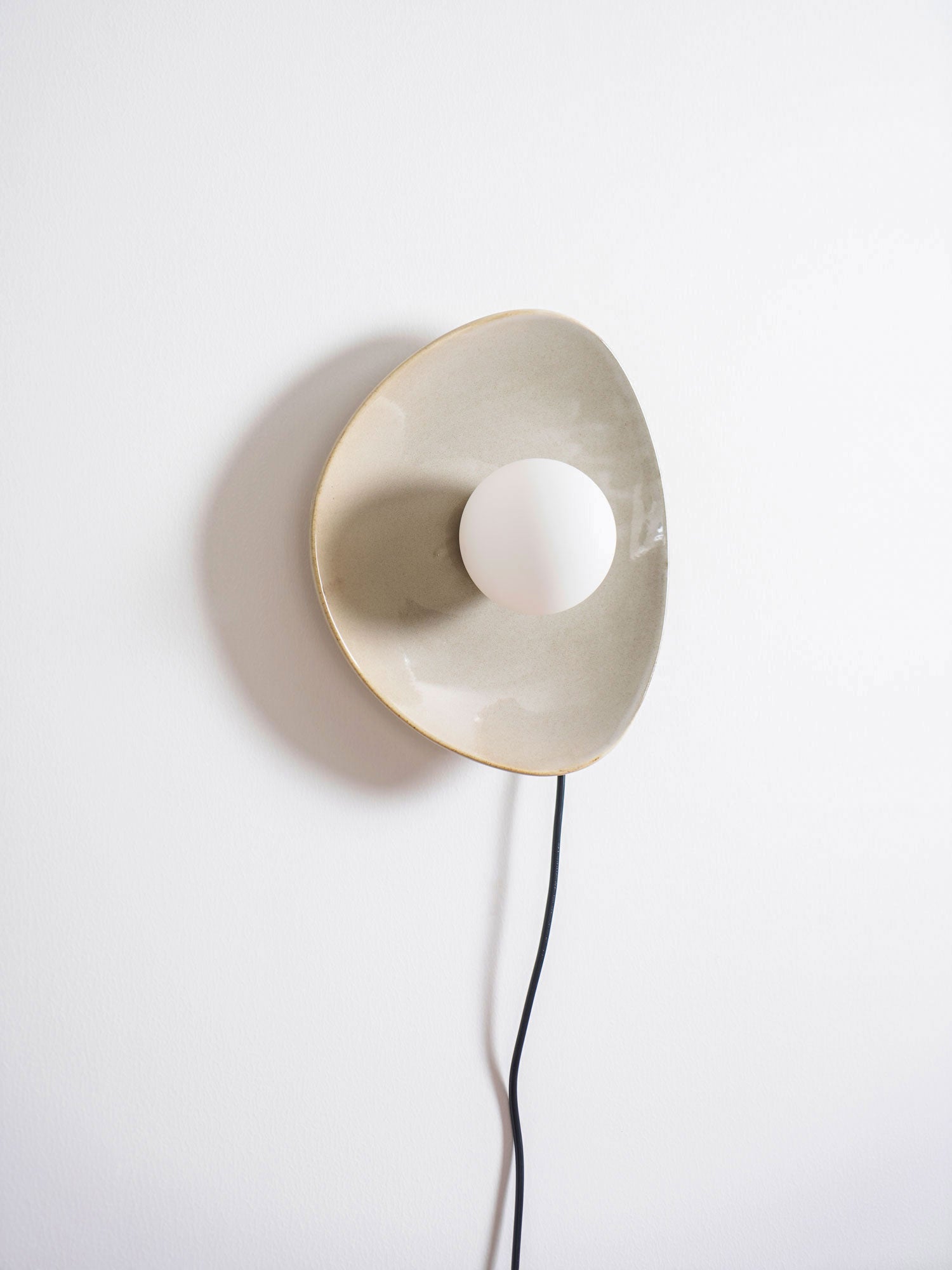 Dara Pebble Disc Plug-in Ceramics Glass Wall Light-Neutral Decor