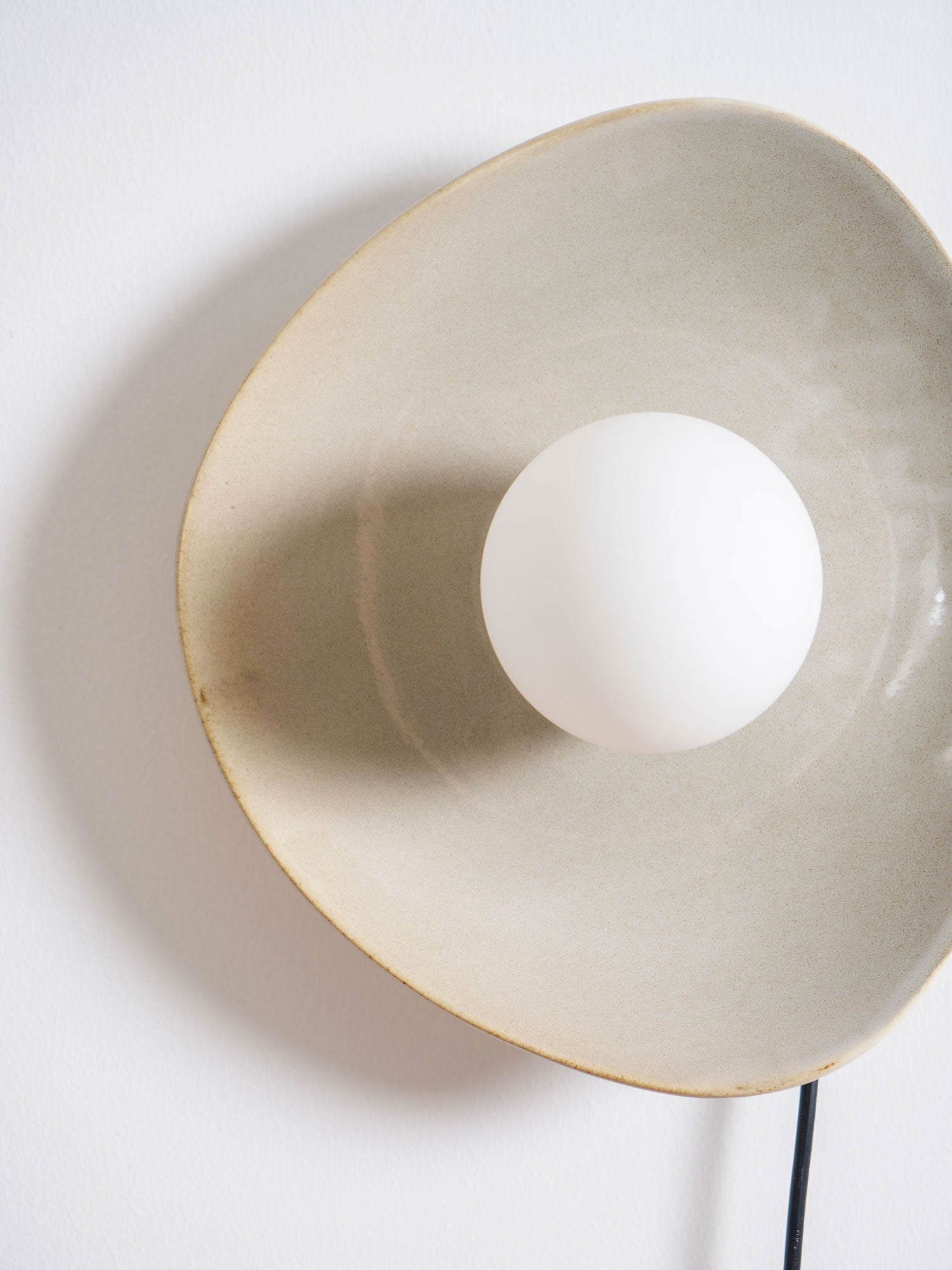 Dara Pebble Disc Plug-in Ceramics Glass Wall Light-Neutral Decor