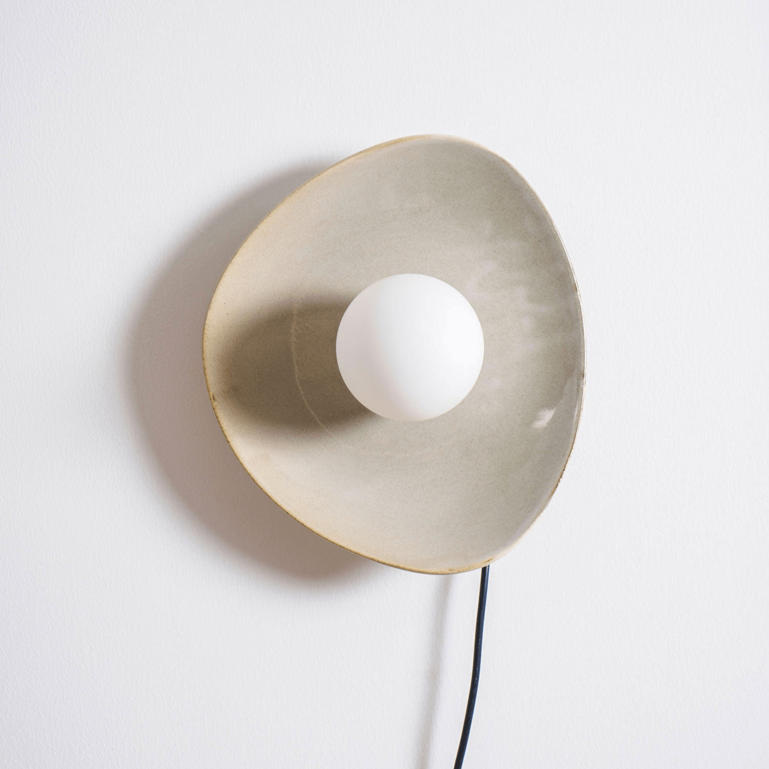 Dara Pebble Disc Plug-in Ceramics Glass Wall Light-Neutral Decor