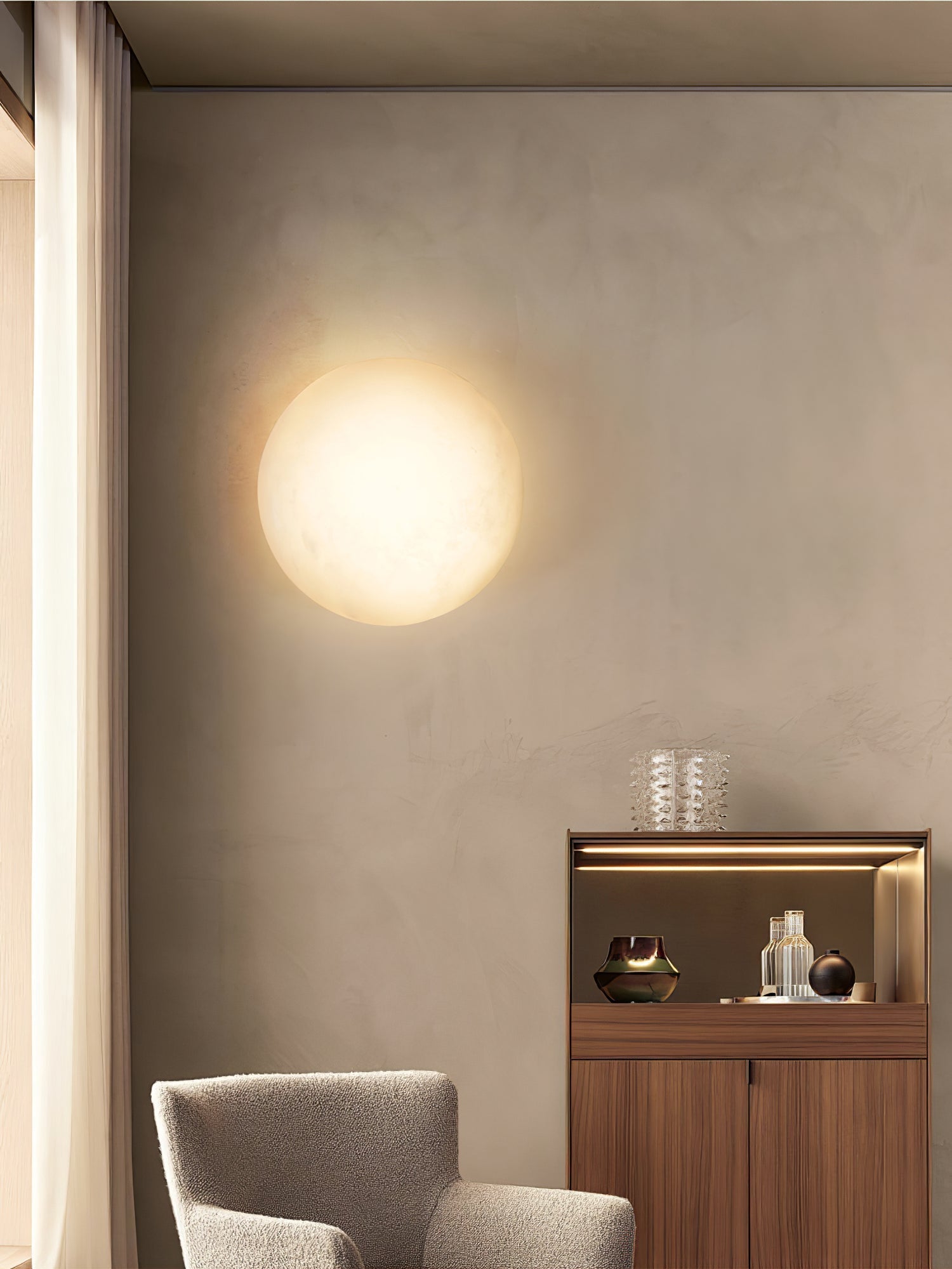 Eurthais Minimalist Alabaster Wall Light-Neutral Decor