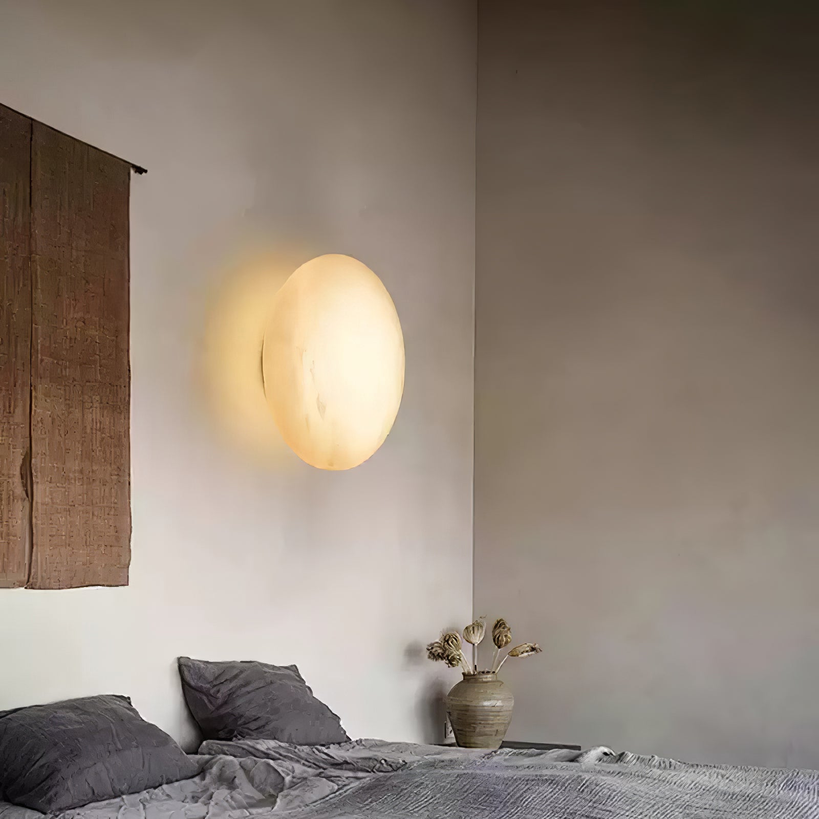 Eurthais Minimalist Alabaster Wall Light-Neutral Decor