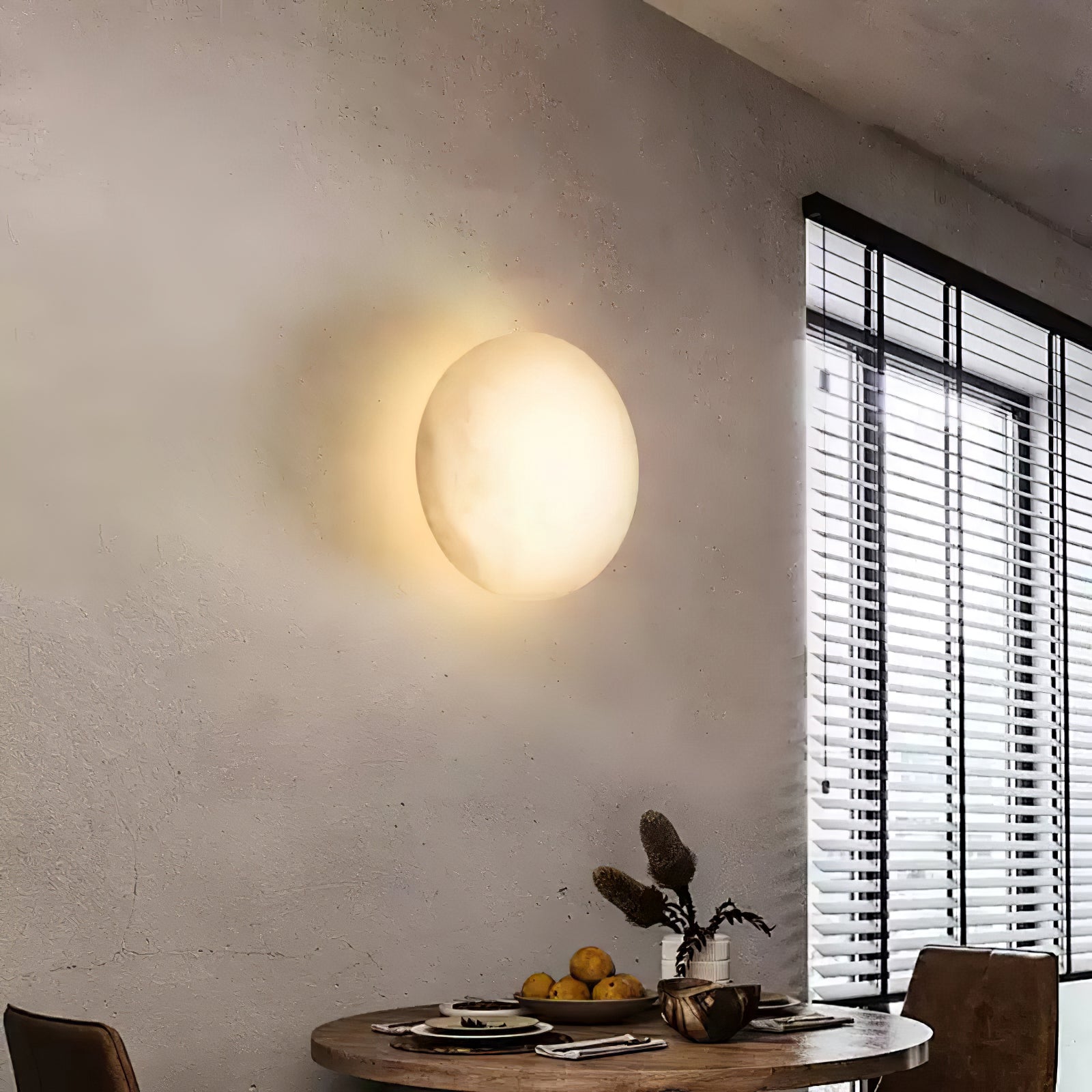 Eurthais Minimalist Alabaster Wall Light-Neutral Decor