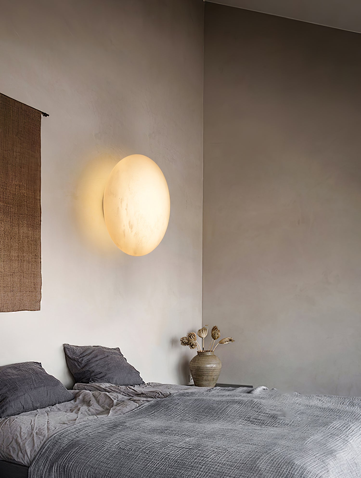 Eurthais Minimalist Alabaster Wall Light-Neutral Decor