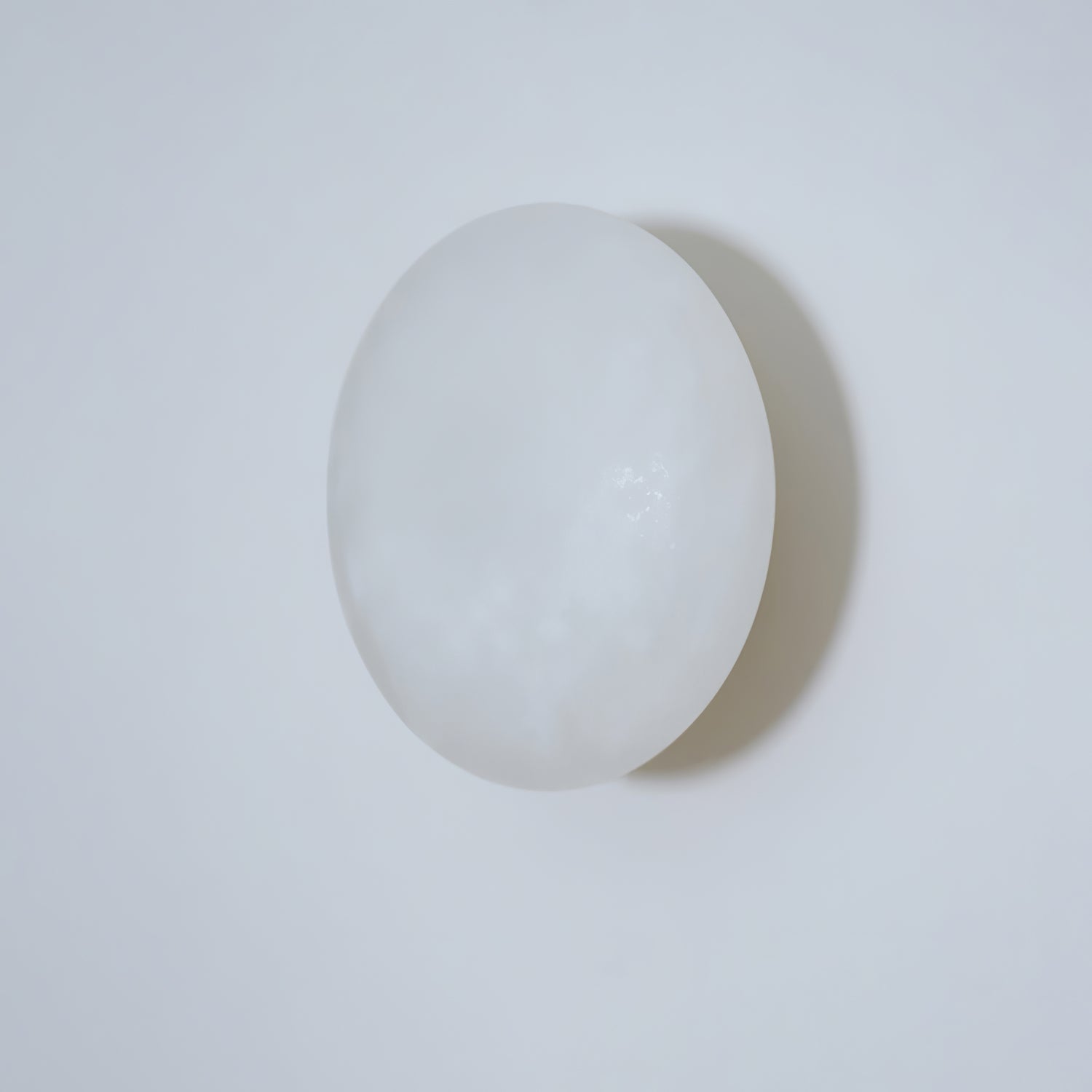 Eurthais Minimalist Alabaster Wall Light-Neutral Decor