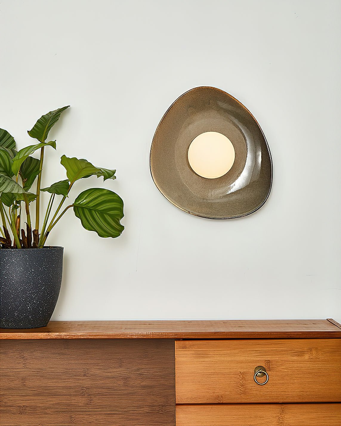 Ertalila Elegance Pebble Disc Ceramics Wall Light-Neutral Decor