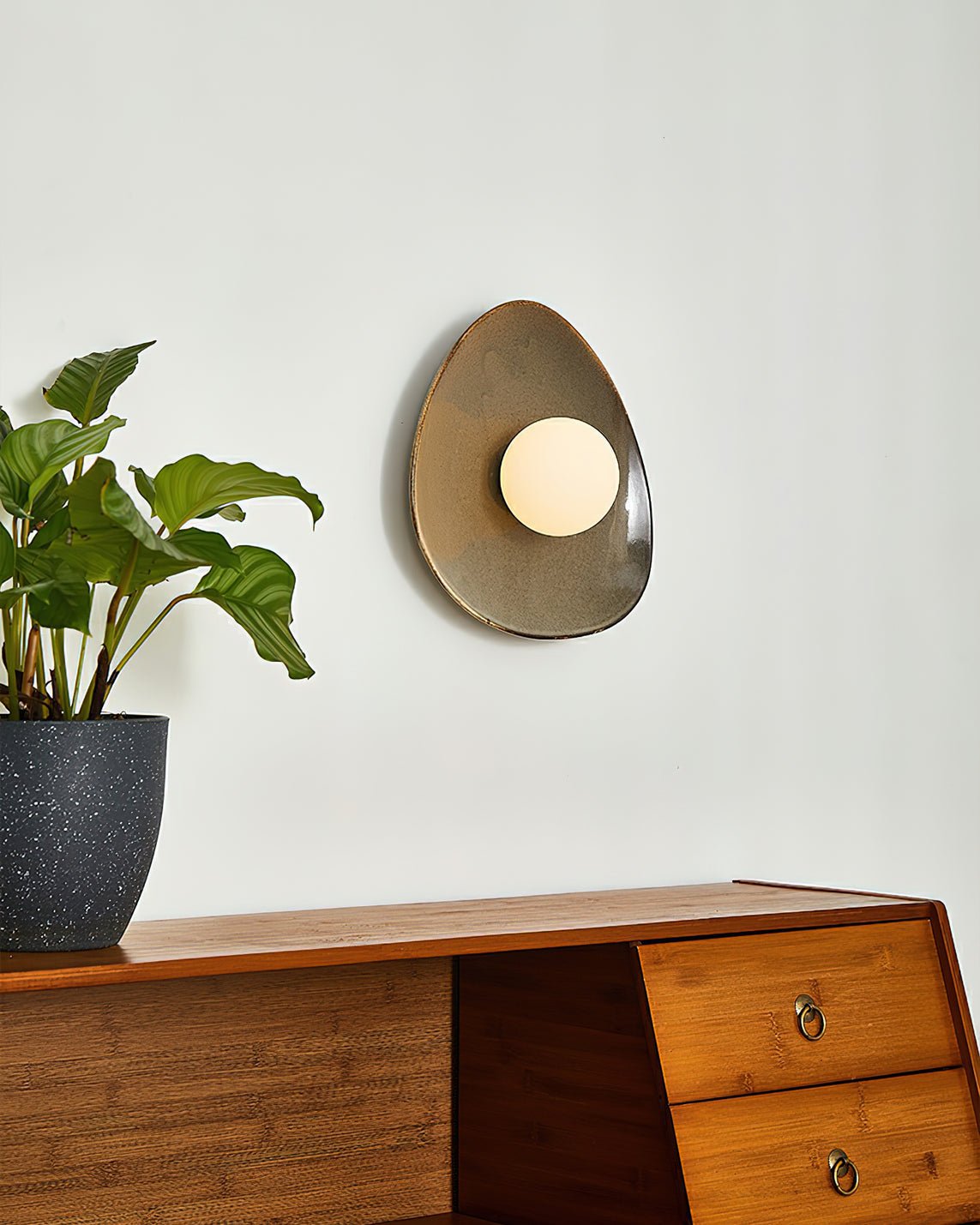 Ertalila Elegance Pebble Disc Ceramics Wall Light-Neutral Decor