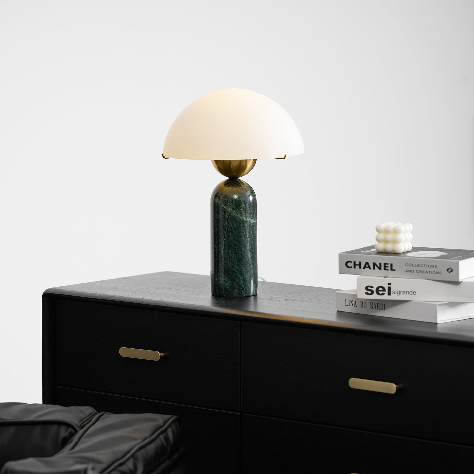 Tirixon Alabaster Table Lamp-Neutral Decor